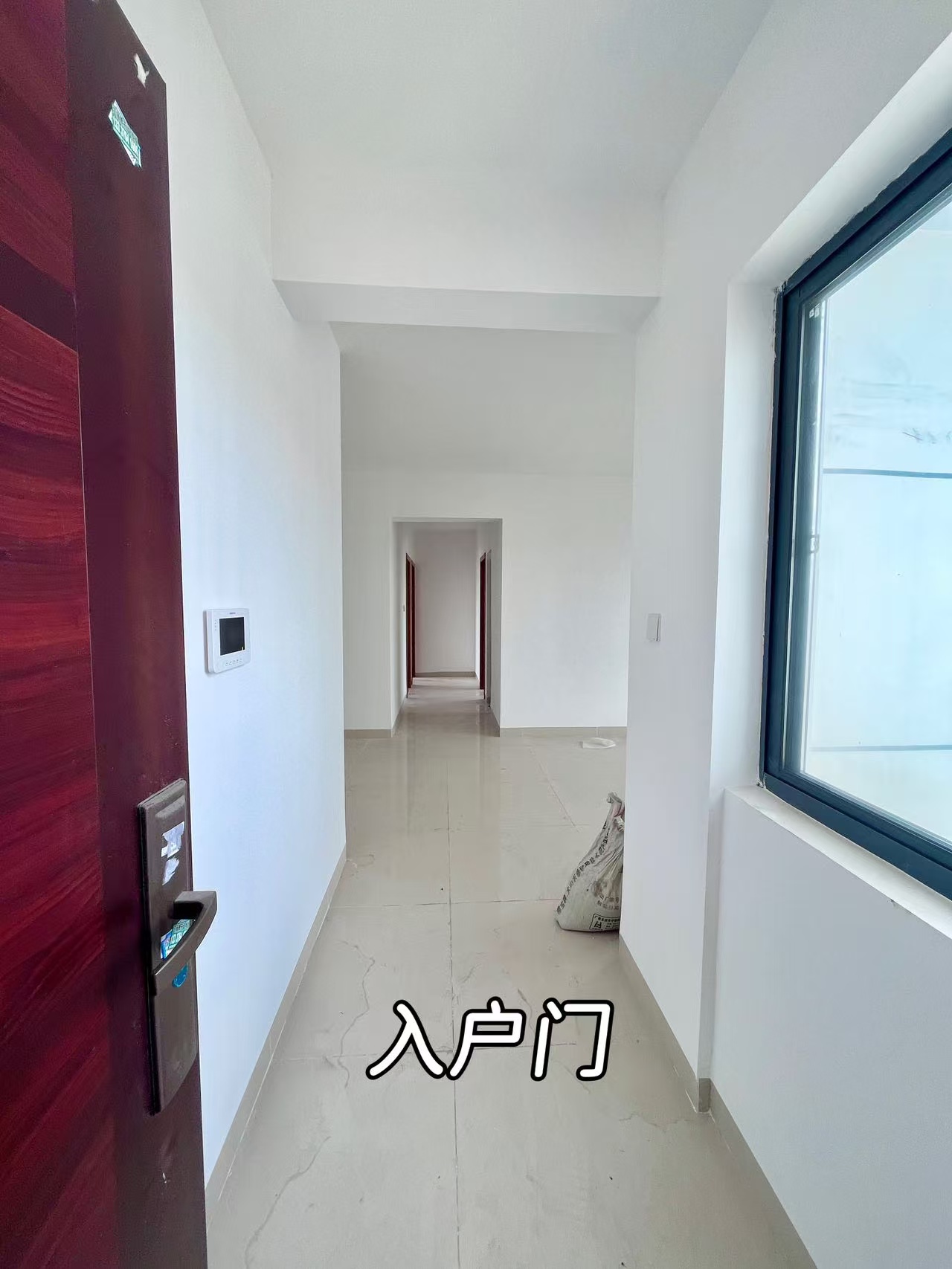 龙城新景  3室2厅2卫   2600.00元/月室内图