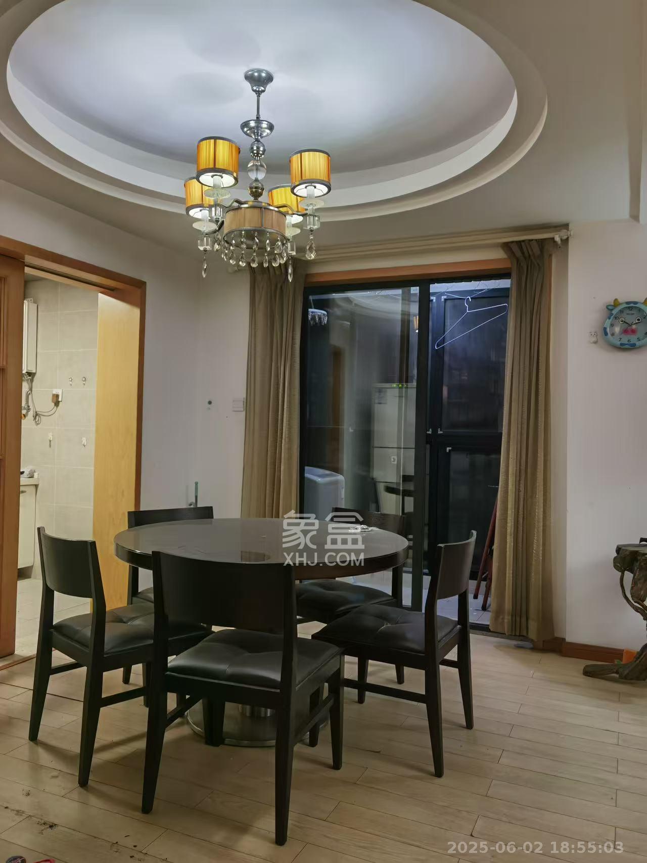 三江花中城 3室2厅1卫 2800.0元/月 三江花中城 3室2厅1卫 2800.0元/月室内图