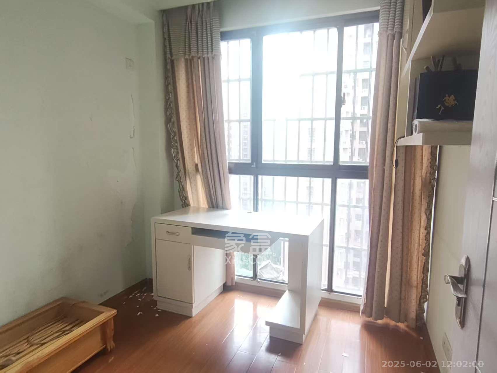 家和院  3室2厅1卫   1800.00元/月室内图