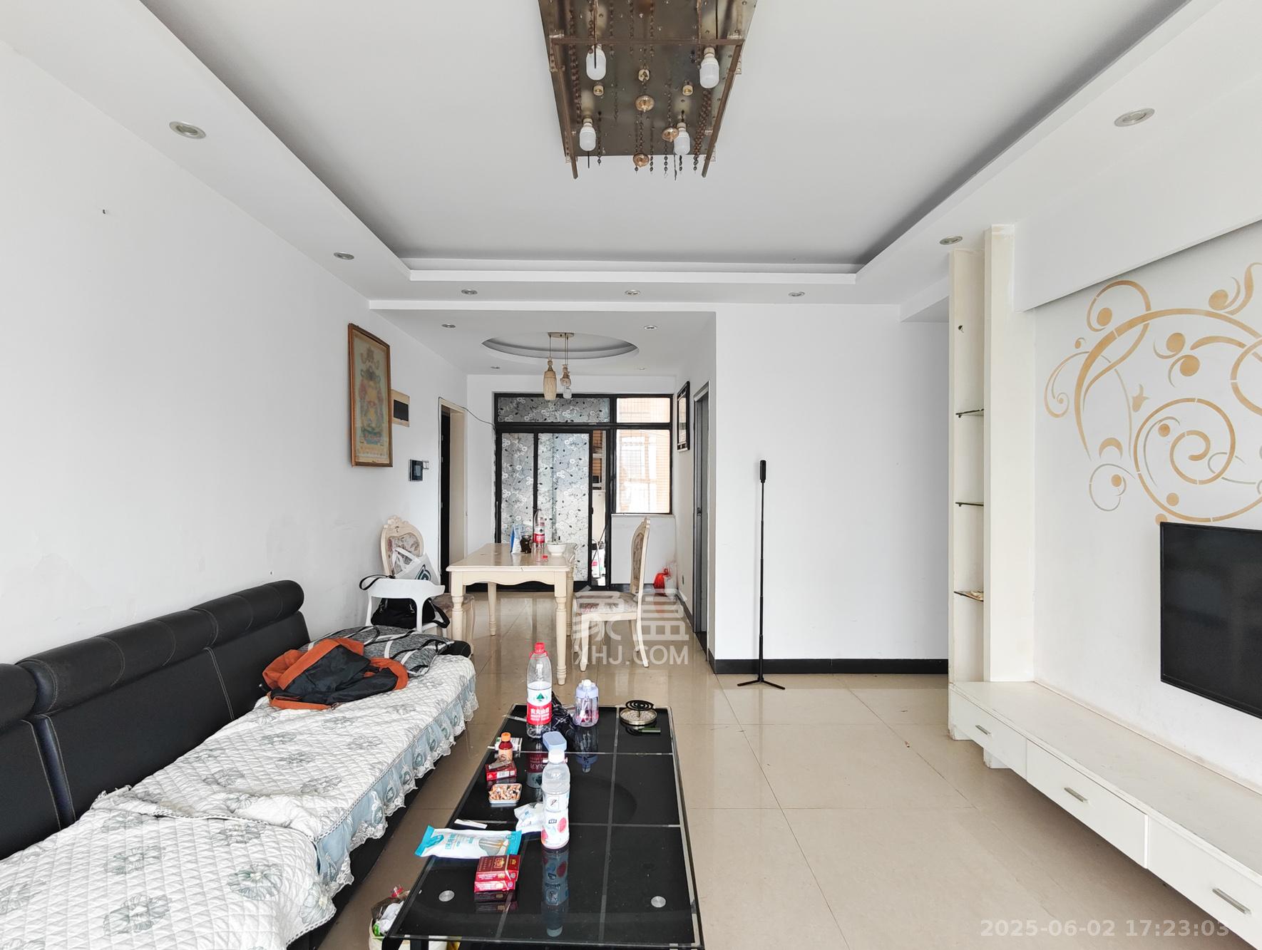 七里香榭 3室1厅1卫 68.0万 七里香榭 3室1厅1卫 68.0万客厅