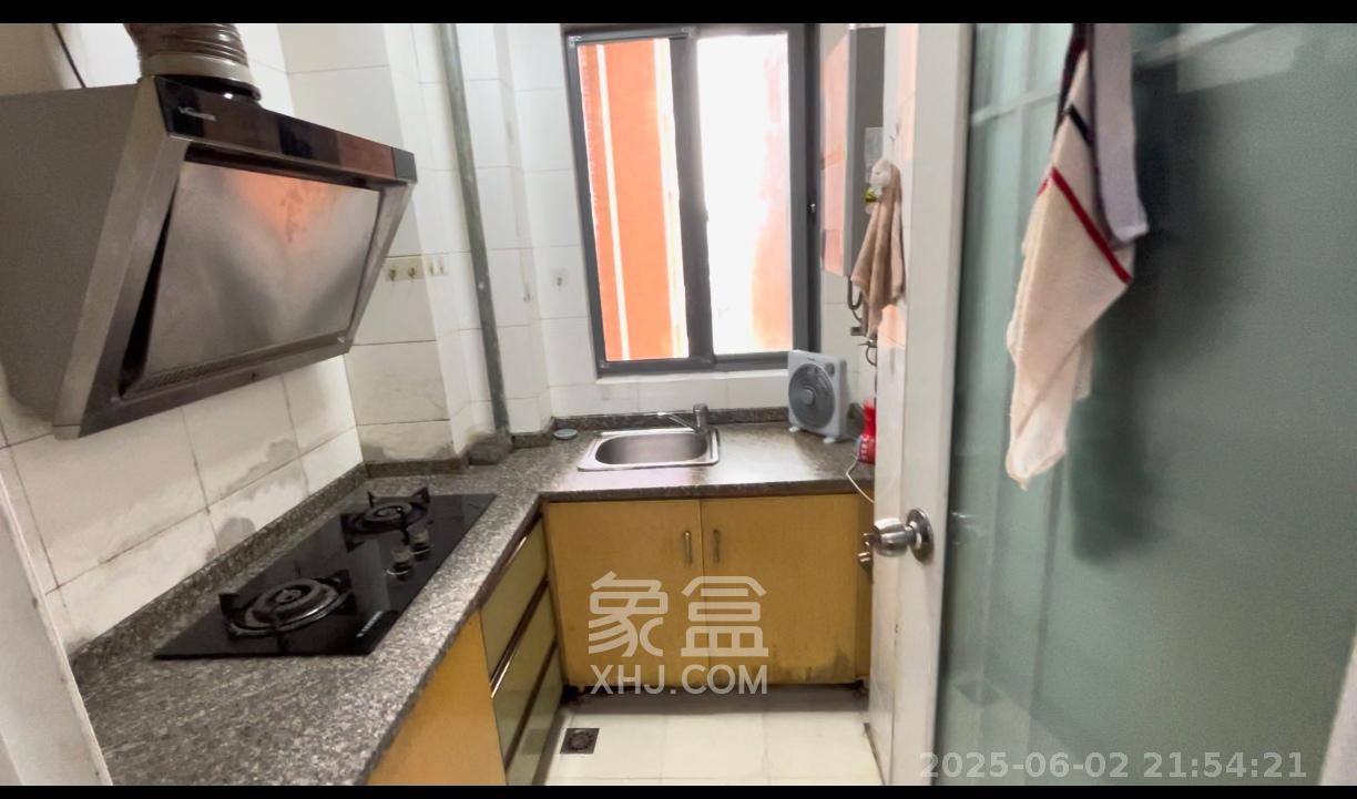 上海城小区  2室2厅1卫   2200.00元/月室内图