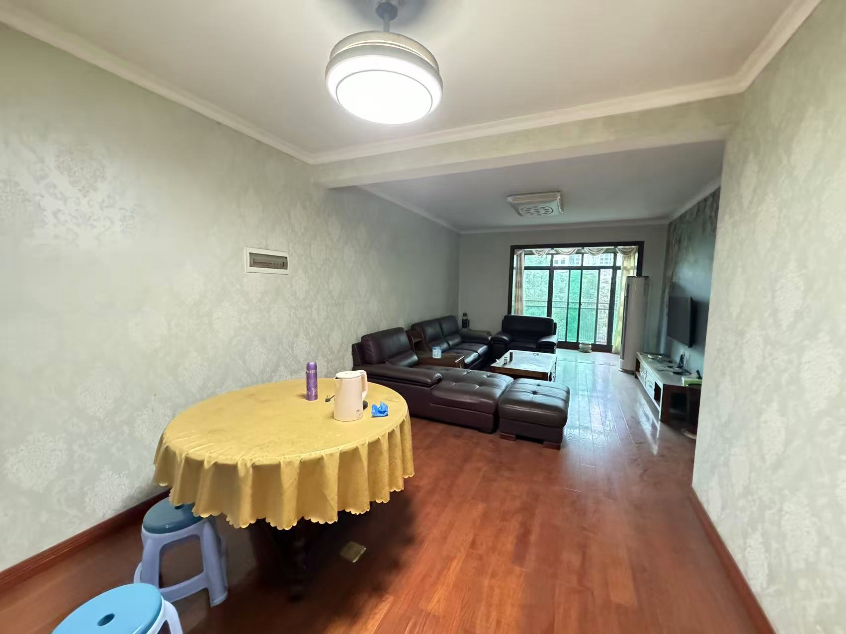 西子莲花 3室2厅1卫 1800.00元/月 西子莲花 3室2厅1卫 1800.00元/月室内图