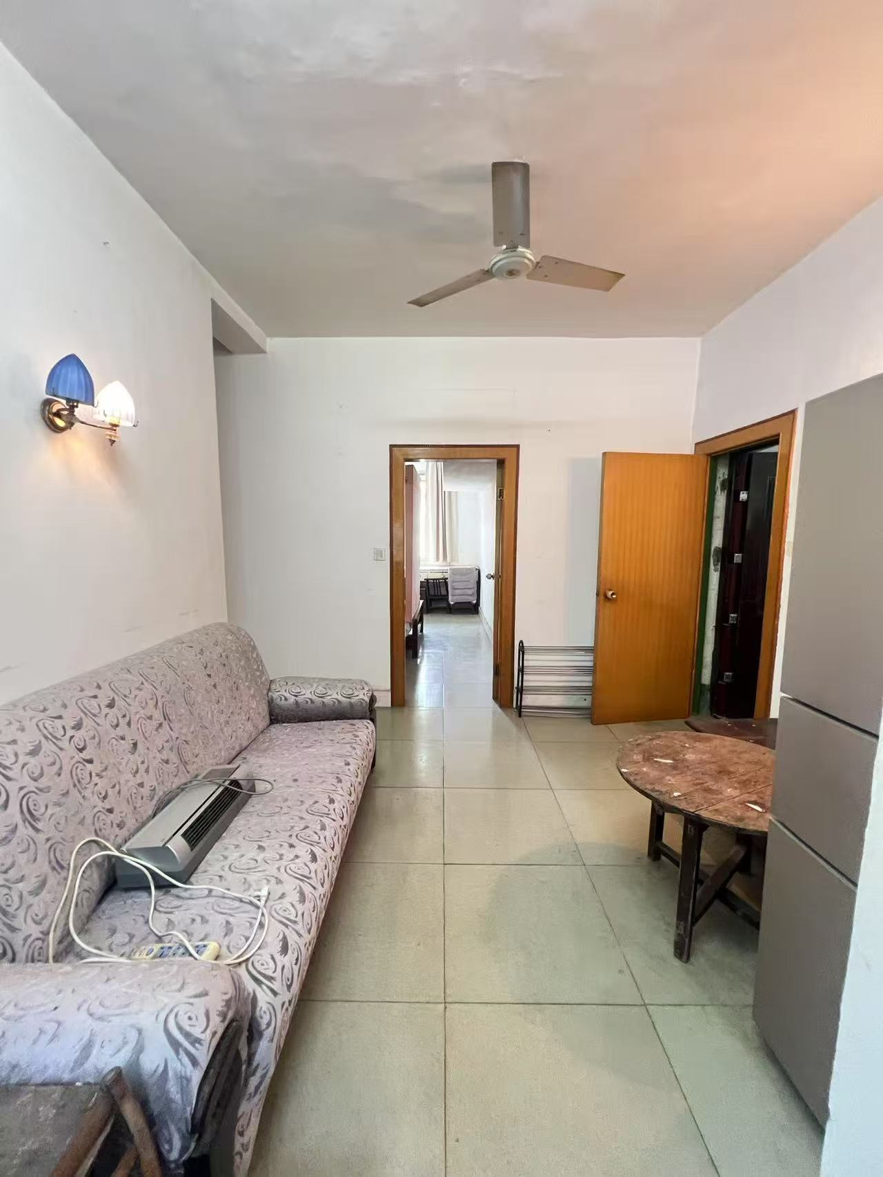 竹山社区(第五人民医院家属楼) 2室1厅1卫 19.8万 竹山社区(第五人民医院家属楼) 2室1厅1卫 19.8万室内图