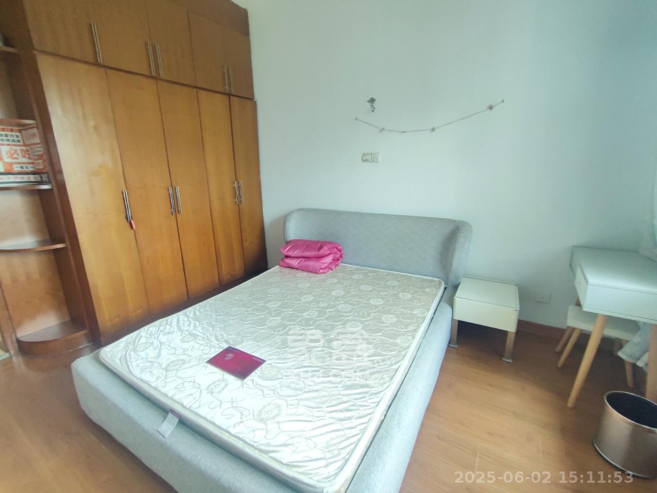 中南汽车世界 3室2厅1卫 1200.0元/月 中南汽车世界 3室2厅1卫 1200.0元/月室内图