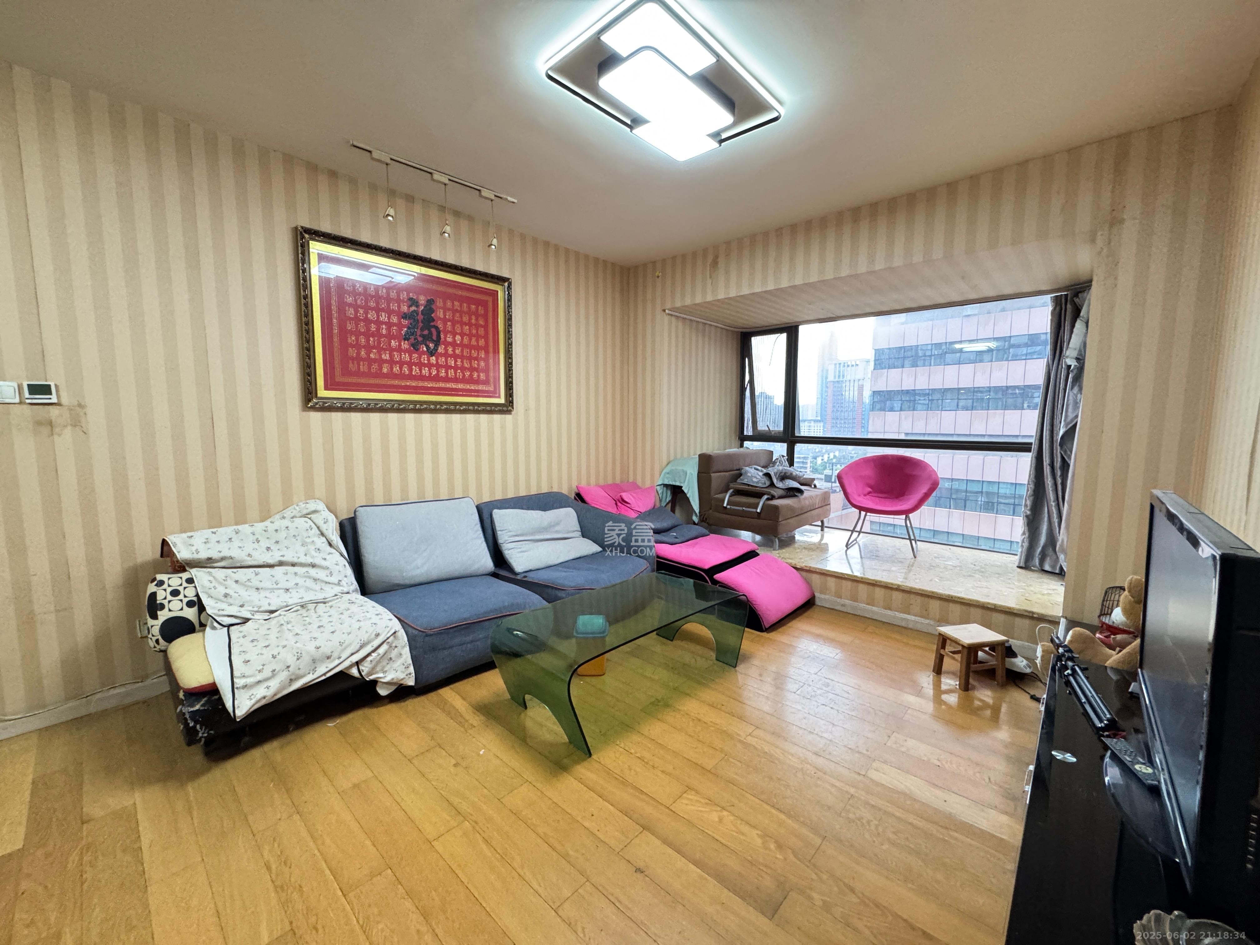 盛世美居荷园  3室1厅2卫    3000.0元/月室内图