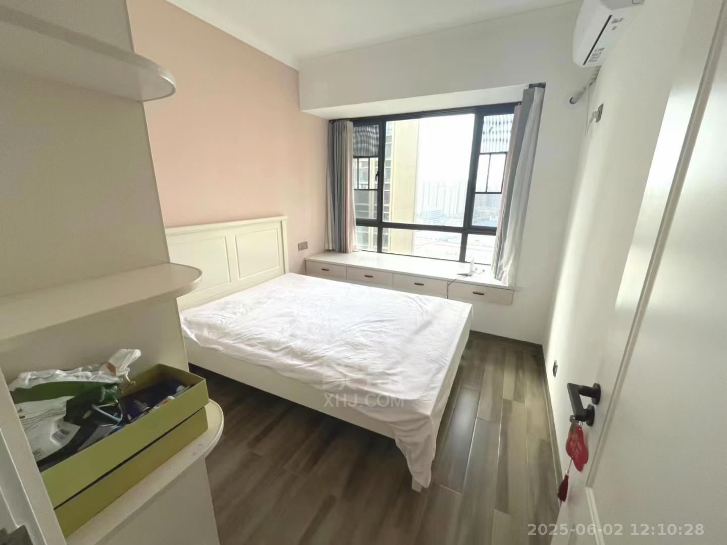 经世龙城 3室2厅2卫 2300.0元/月 经世龙城 3室2厅2卫 2300.0元/月室内图