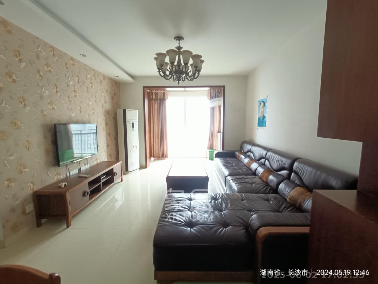 恒广国际景园  1室2厅1卫    2000.0元/月