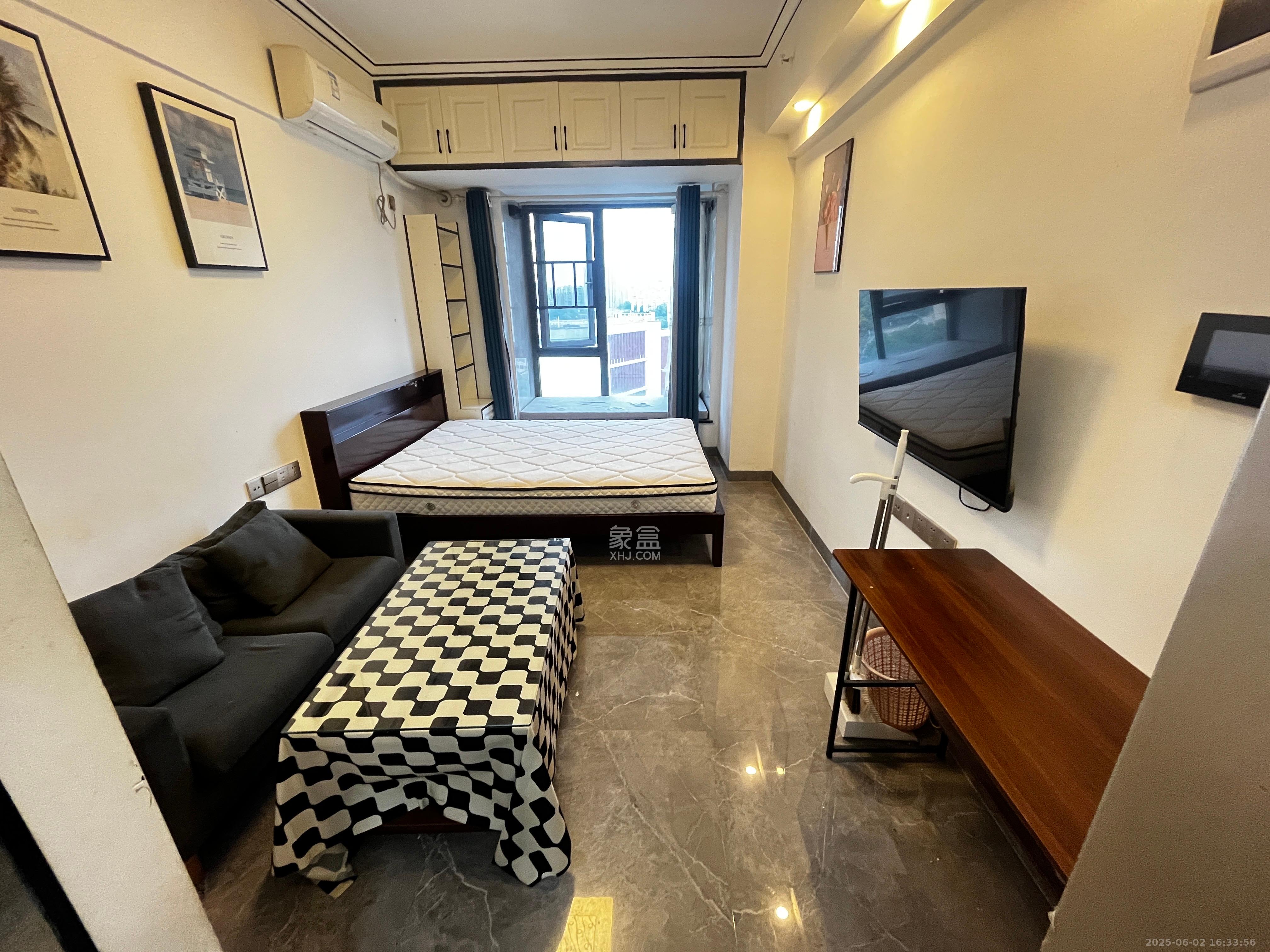 复地星光天地 2室0厅0卫 1600.0元/月 复地星光天地 2室0厅0卫 1600.0元/月室内图