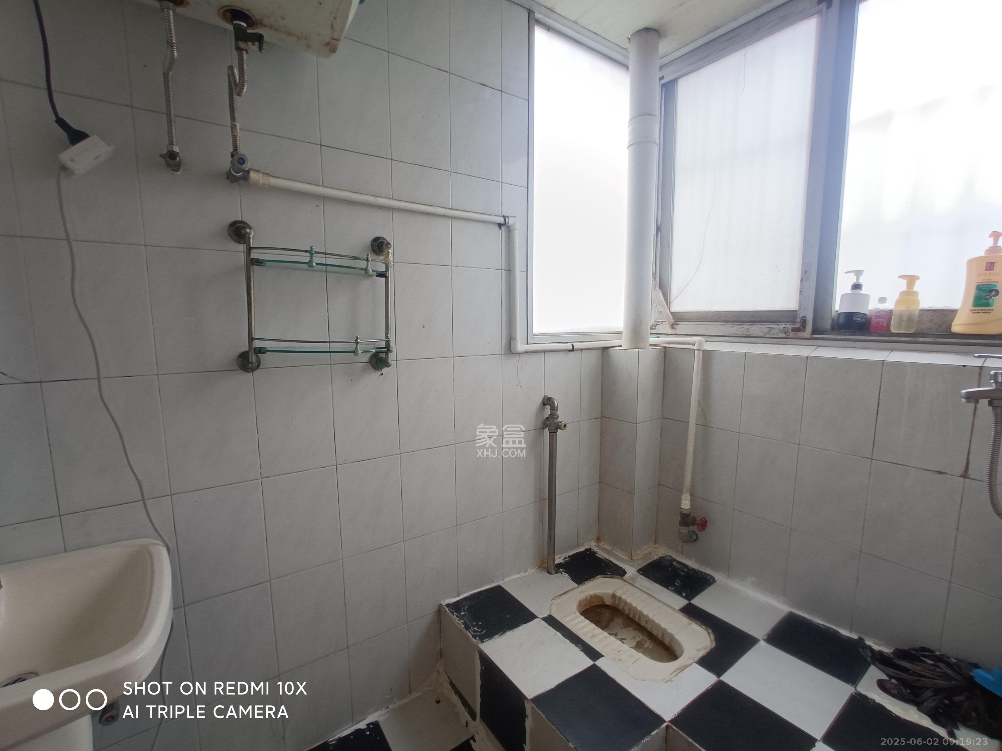 海华锦园  3室1厅1卫    1800.0元/月室内图