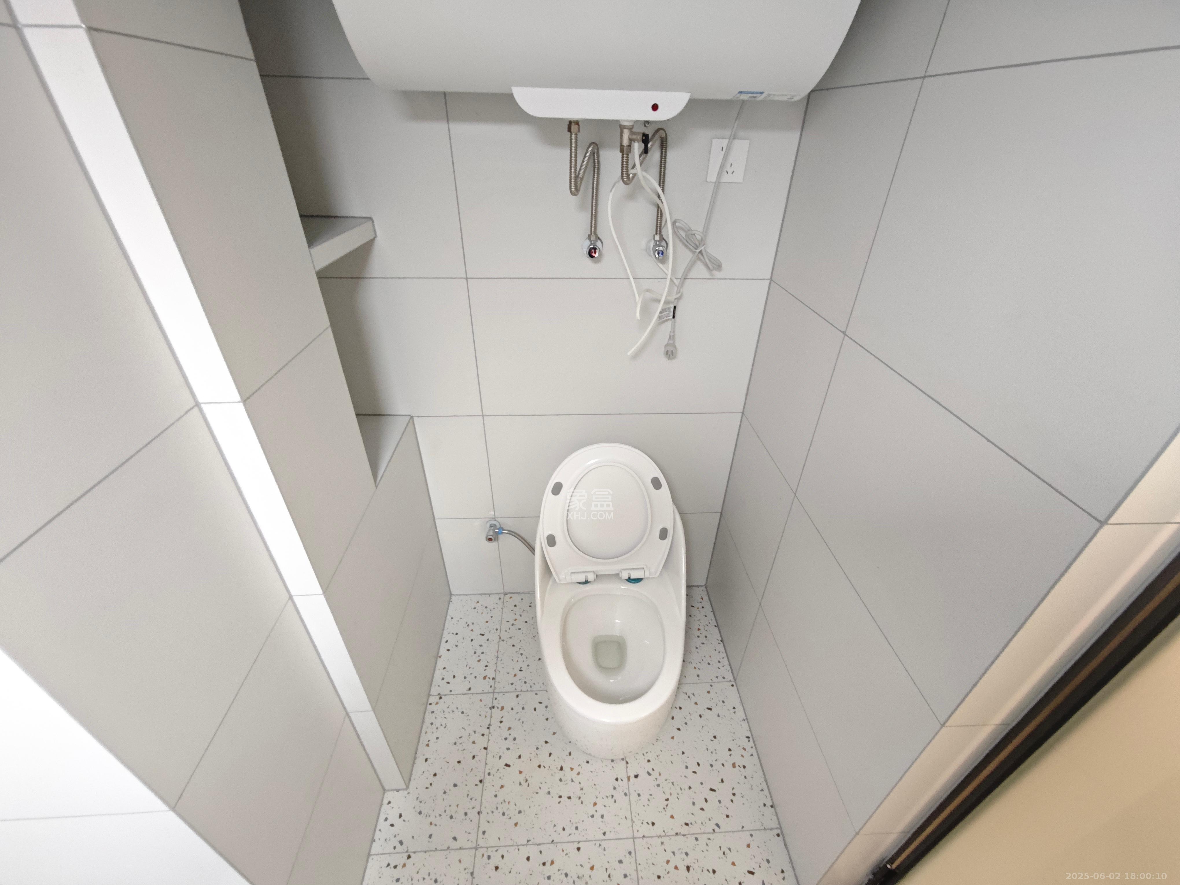 新城悦隽公园 2室1厅1卫 1600.0元/月 新城悦隽公园 2室1厅1卫 1600.0元/月室内图