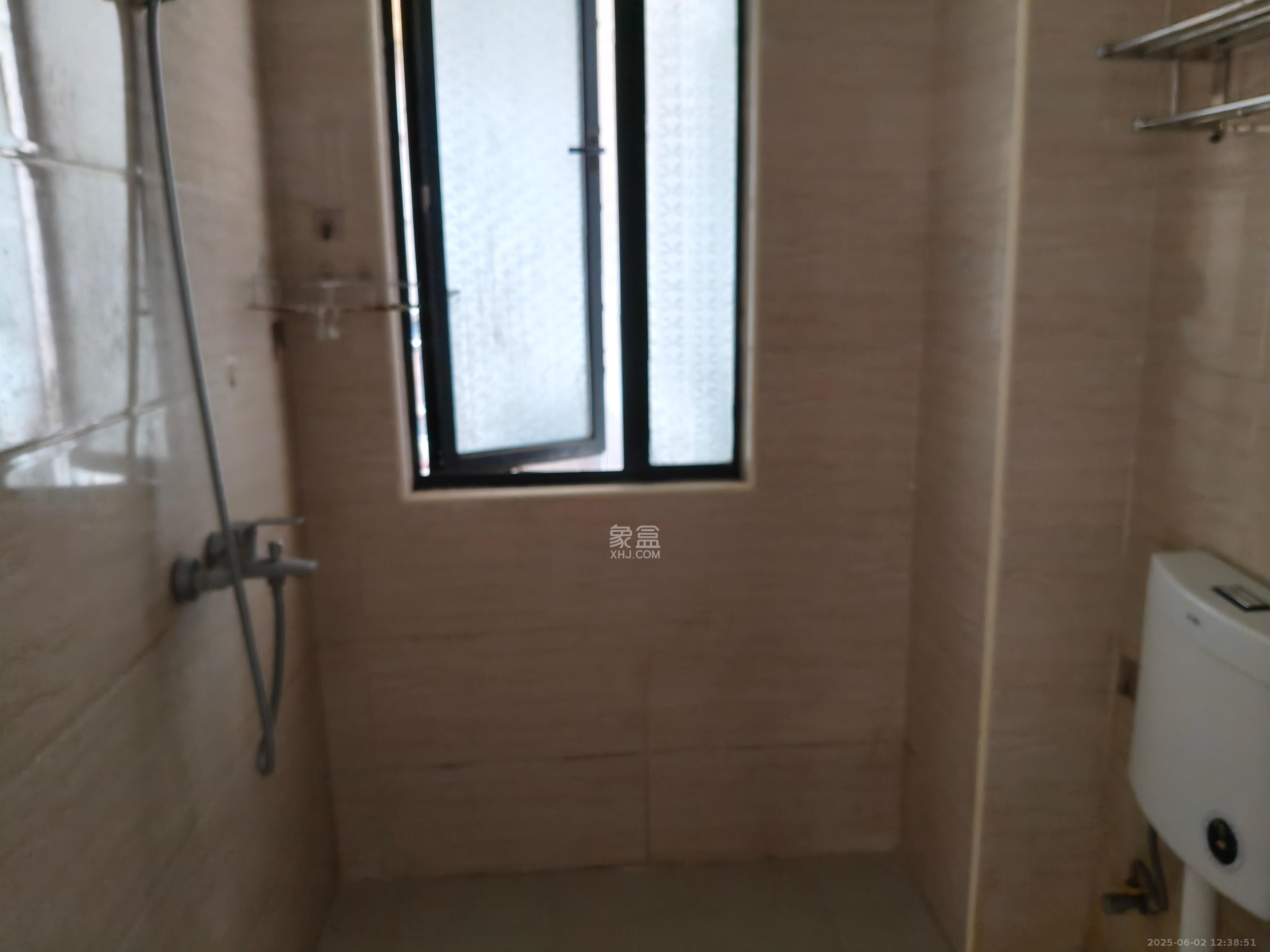 水墨林溪  3室2厅2卫   2400.00元/月室内图
