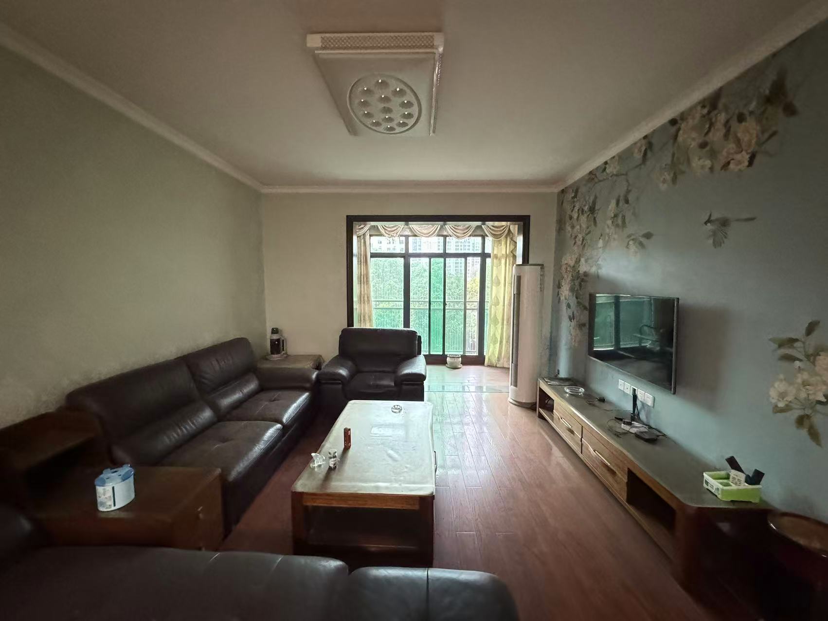 西子莲花 3室2厅1卫 1800.00元/月 西子莲花 3室2厅1卫 1800.00元/月室内图