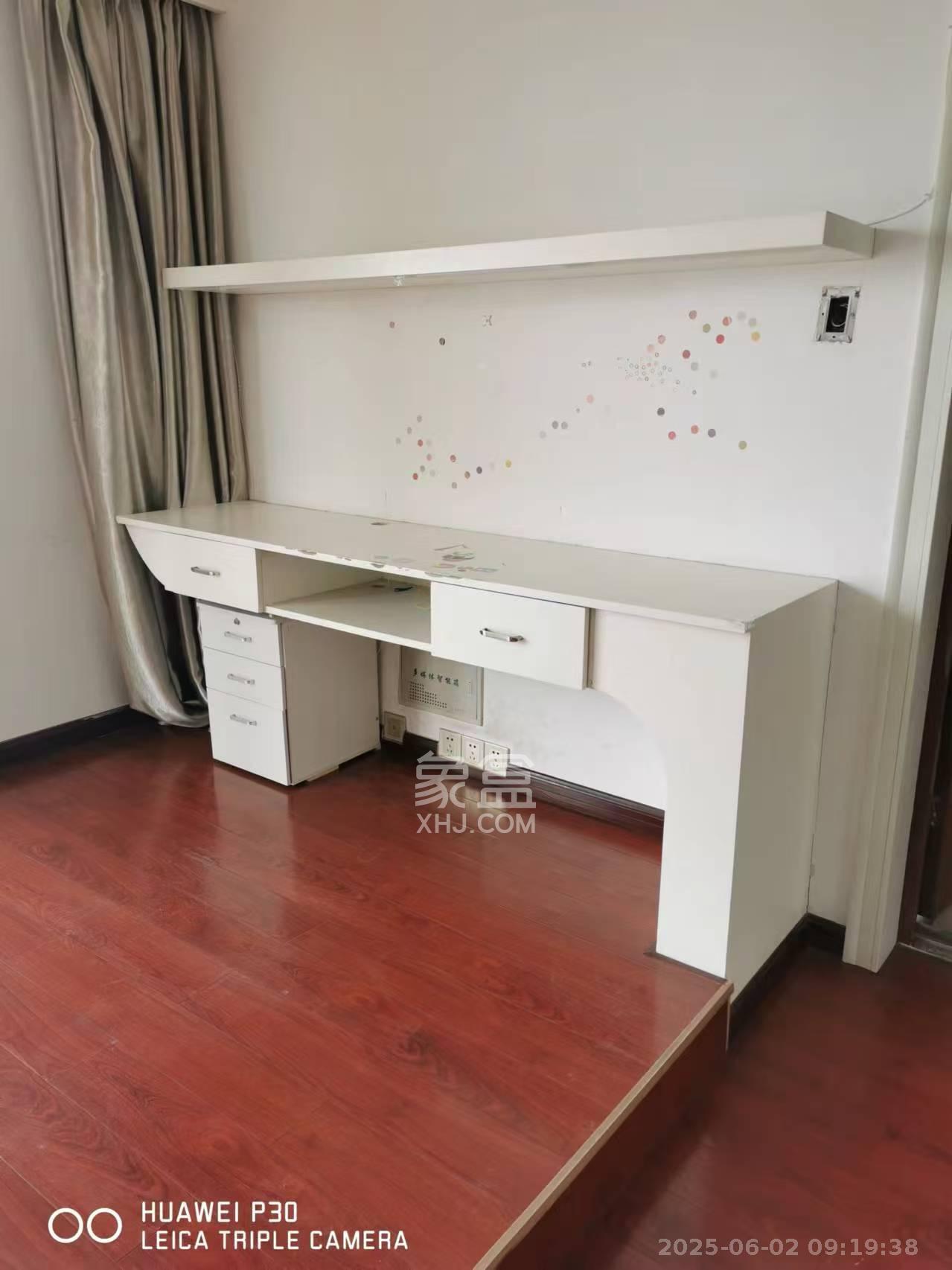 曙光领峰(曙光家园) 1室1厅1卫 2000.0元/月 曙光领峰(曙光家园) 1室1厅1卫 2000.0元/月室内图