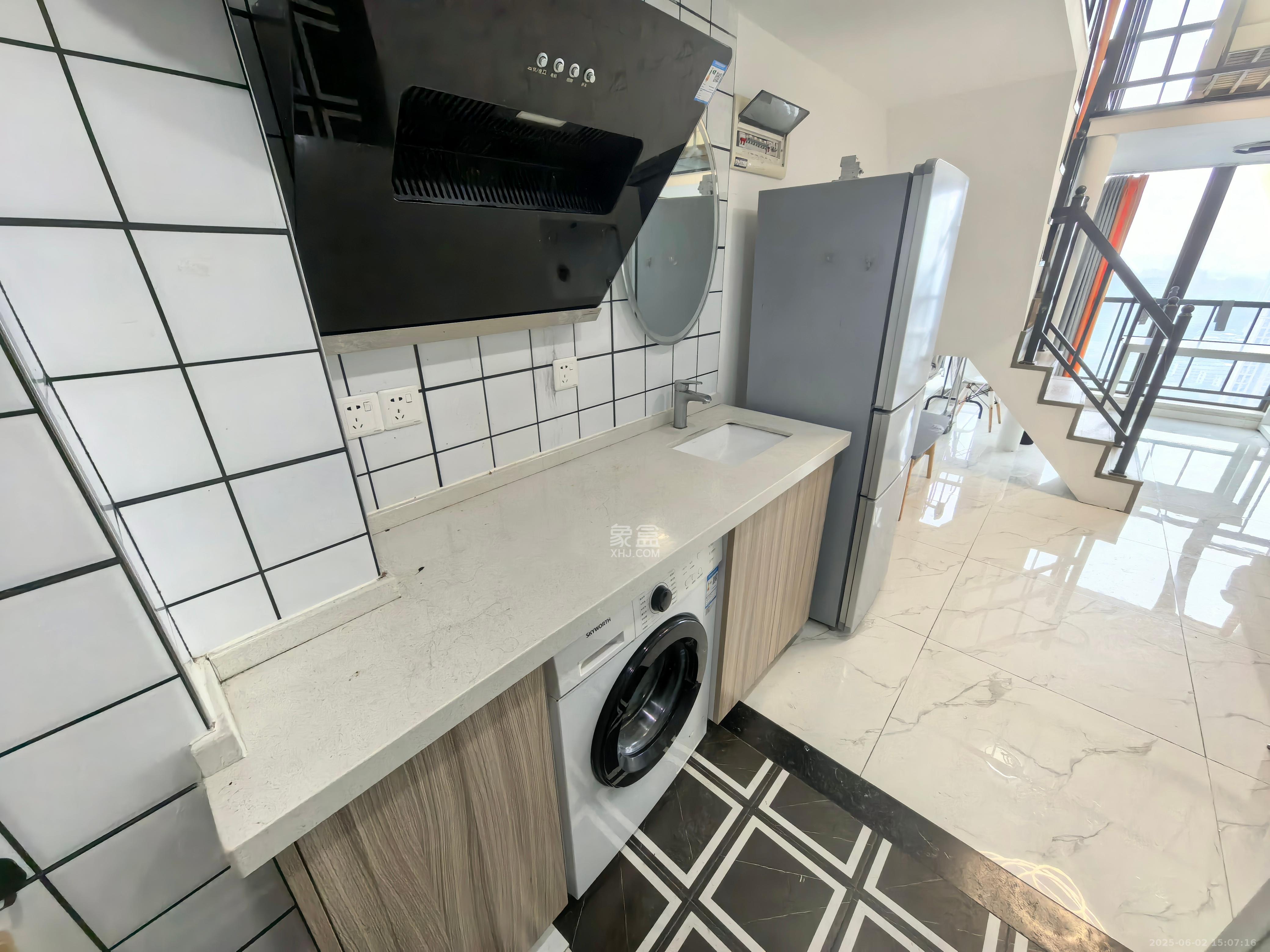 达美溪湖湾  1室1厅1卫    2100.0元/月 达美溪湖湾  1室1厅1卫    2100.0元/月户型图