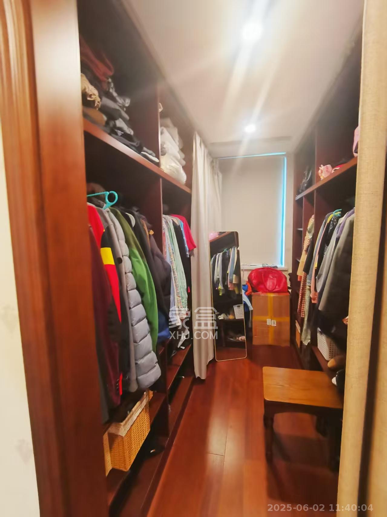 运达锦绣广场 3室2厅3卫 5500.0元/月 运达锦绣广场 3室2厅3卫 5500.0元/月室内图