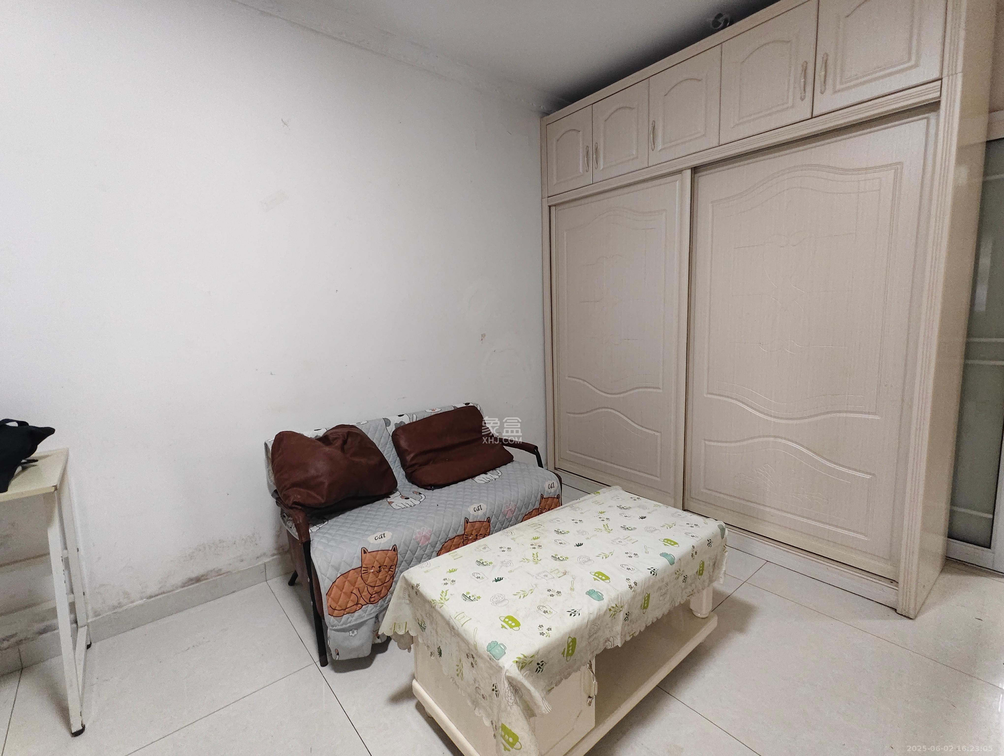 建湘新村  1室0厅1卫    1100.0元/月 建湘新村  1室0厅1卫    1100.0元/月室内图1