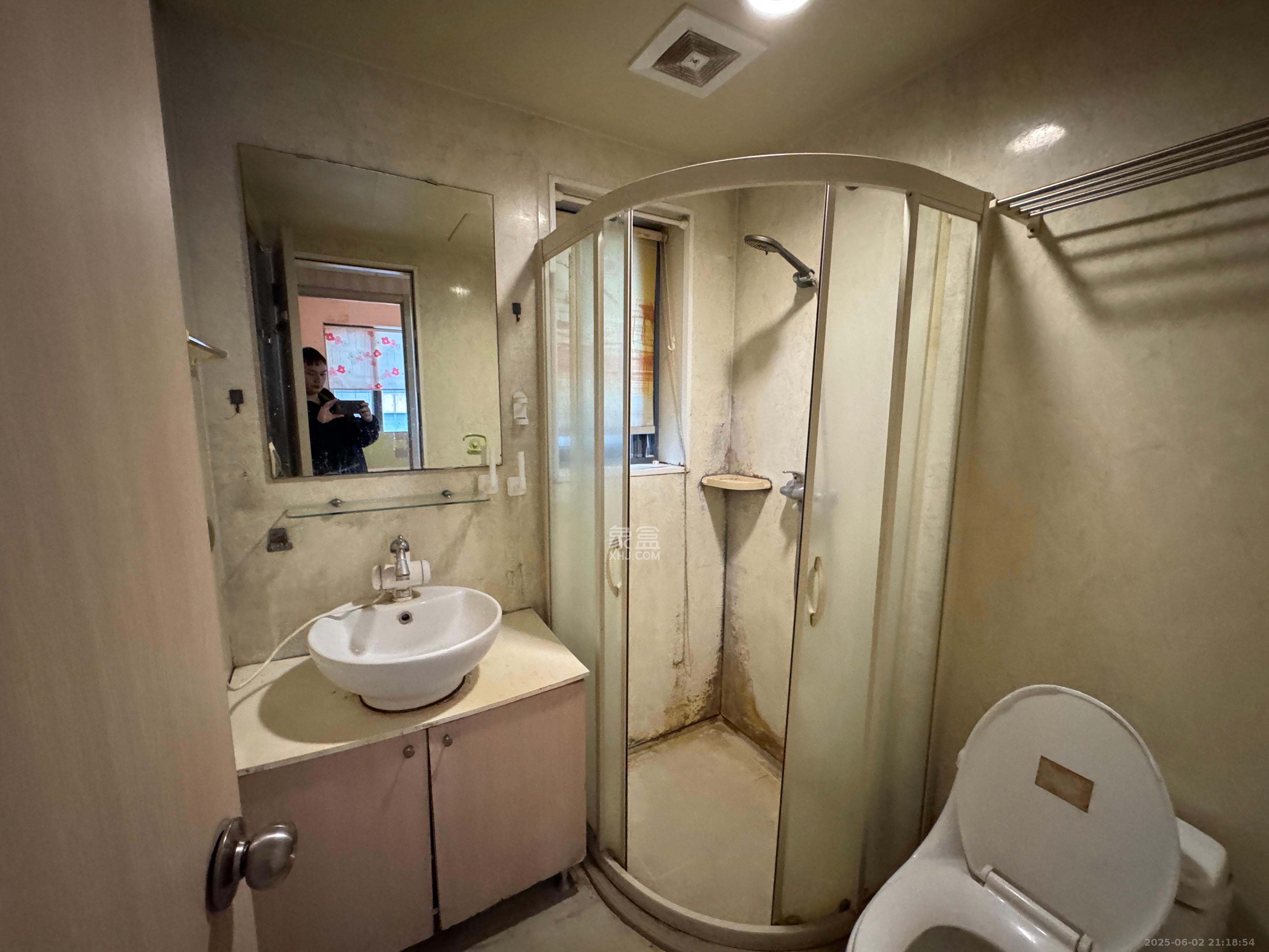 盛世美居荷园  3室1厅2卫    3000.0元/月室内图