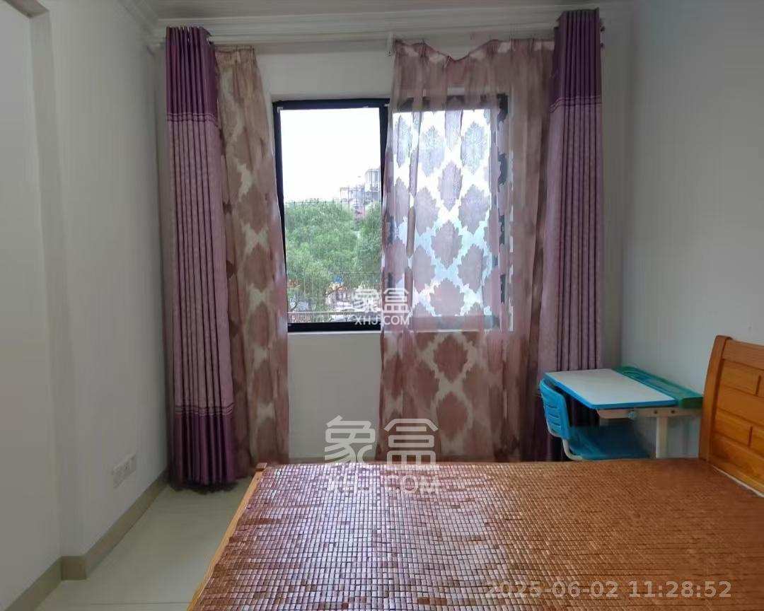 幸福郡音乐花园 2室2厅1卫 1550.0元/月 幸福郡音乐花园 2室2厅1卫 1550.0元/月室内图