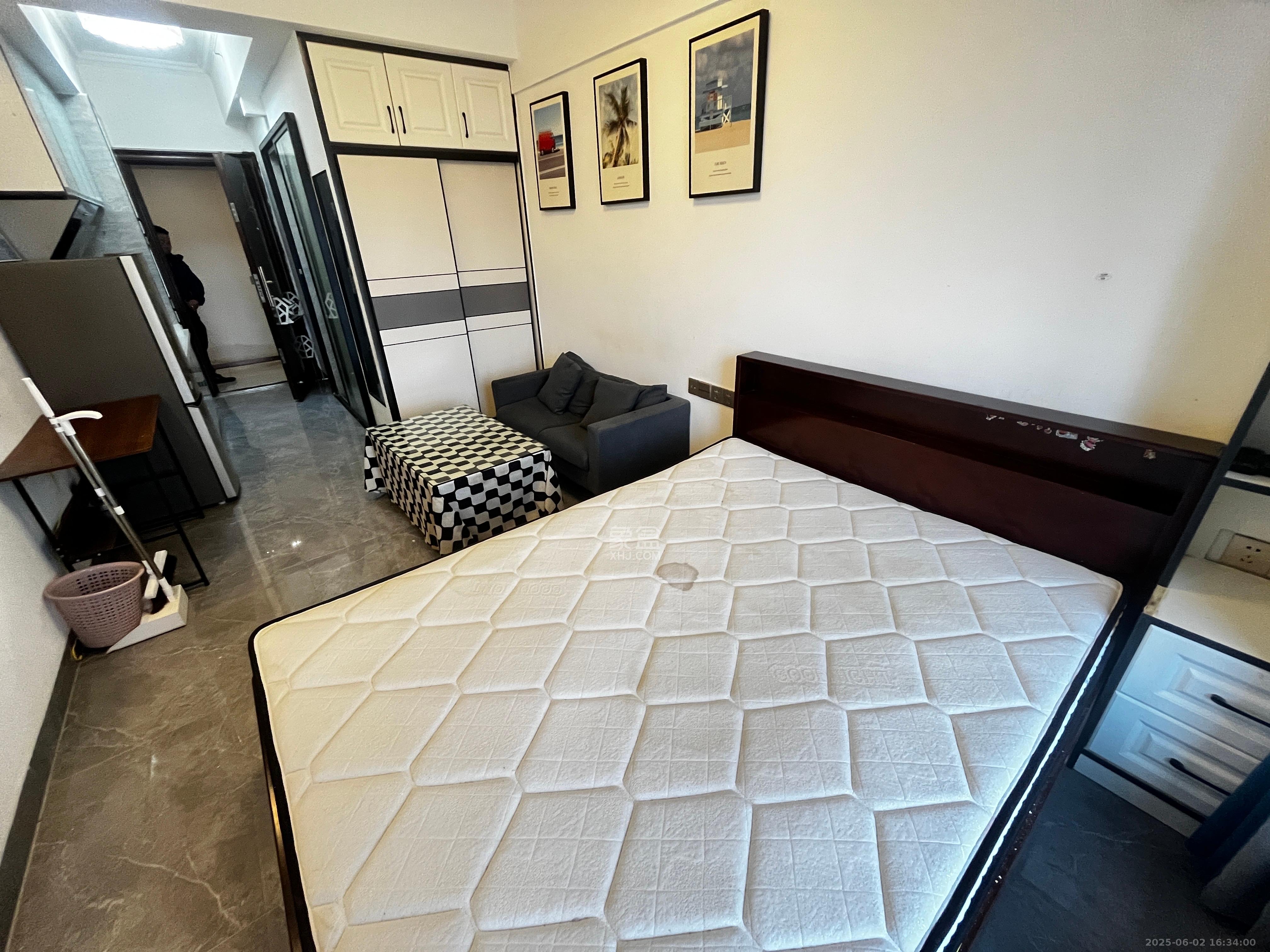 复地星光天地 2室0厅0卫 1600.0元/月 复地星光天地 2室0厅0卫 1600.0元/月室内图