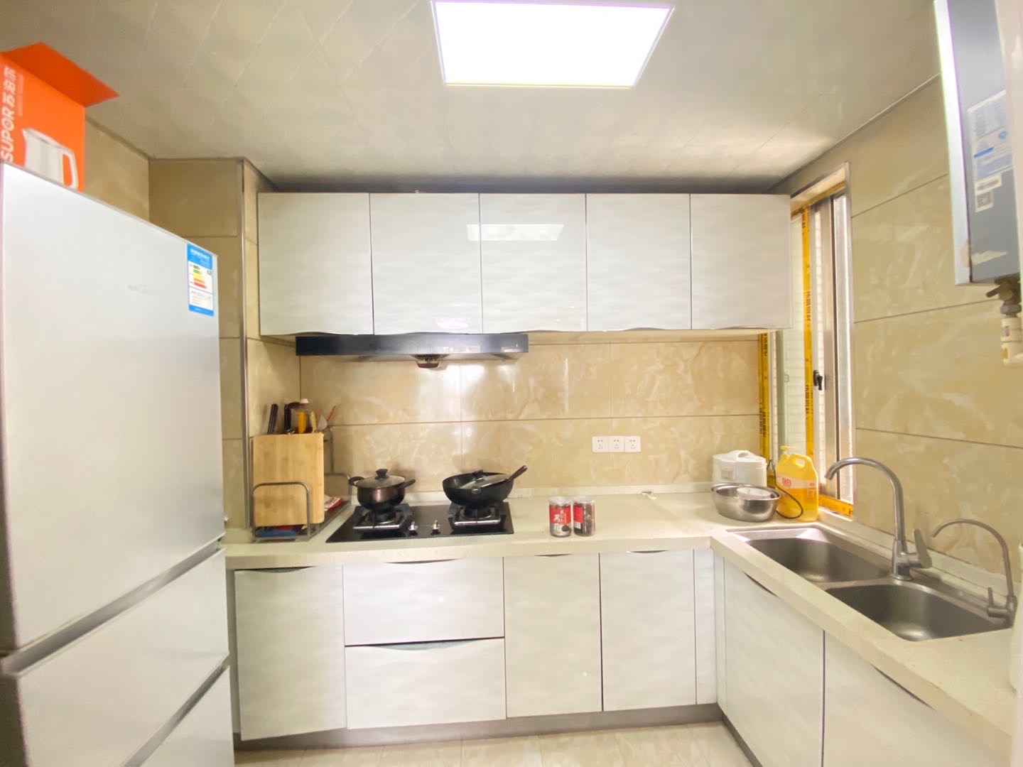 宇元万向城 3室0厅0卫 2500.0元/月 宇元万向城 3室0厅0卫 2500.0元/月室内图