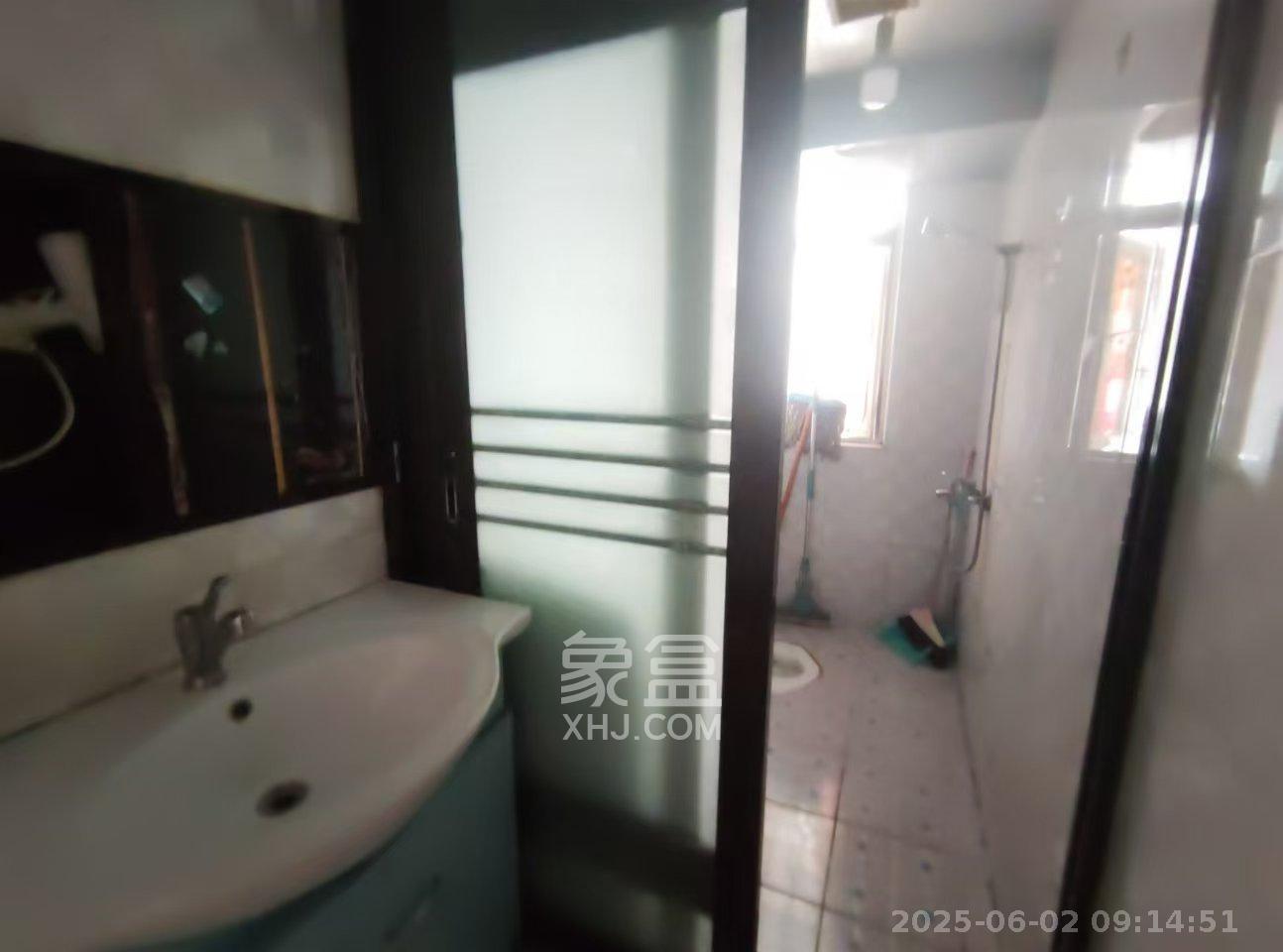 华韵07  2室1厅1卫   2200.00元/月