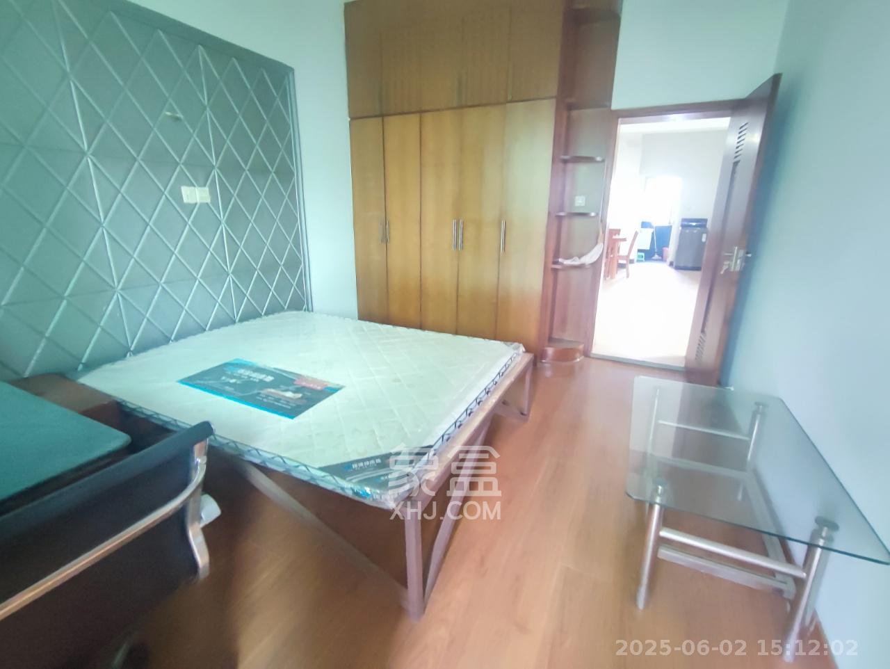 中南汽车世界 3室2厅1卫 1200.0元/月 中南汽车世界 3室2厅1卫 1200.0元/月室内图