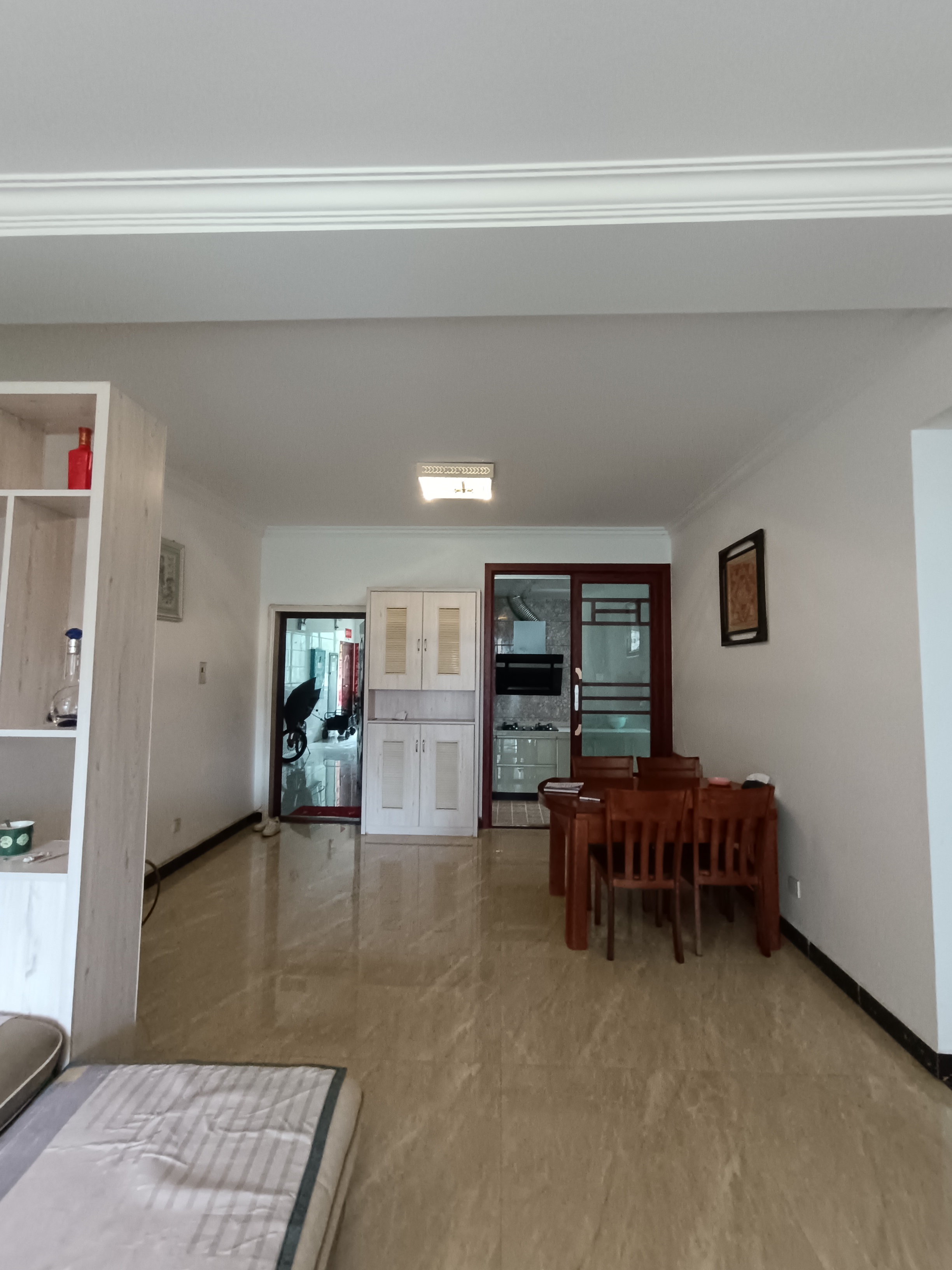 山城上品 2室2厅1卫 1500.0元/月 山城上品 2室2厅1卫 1500.0元/月室内图