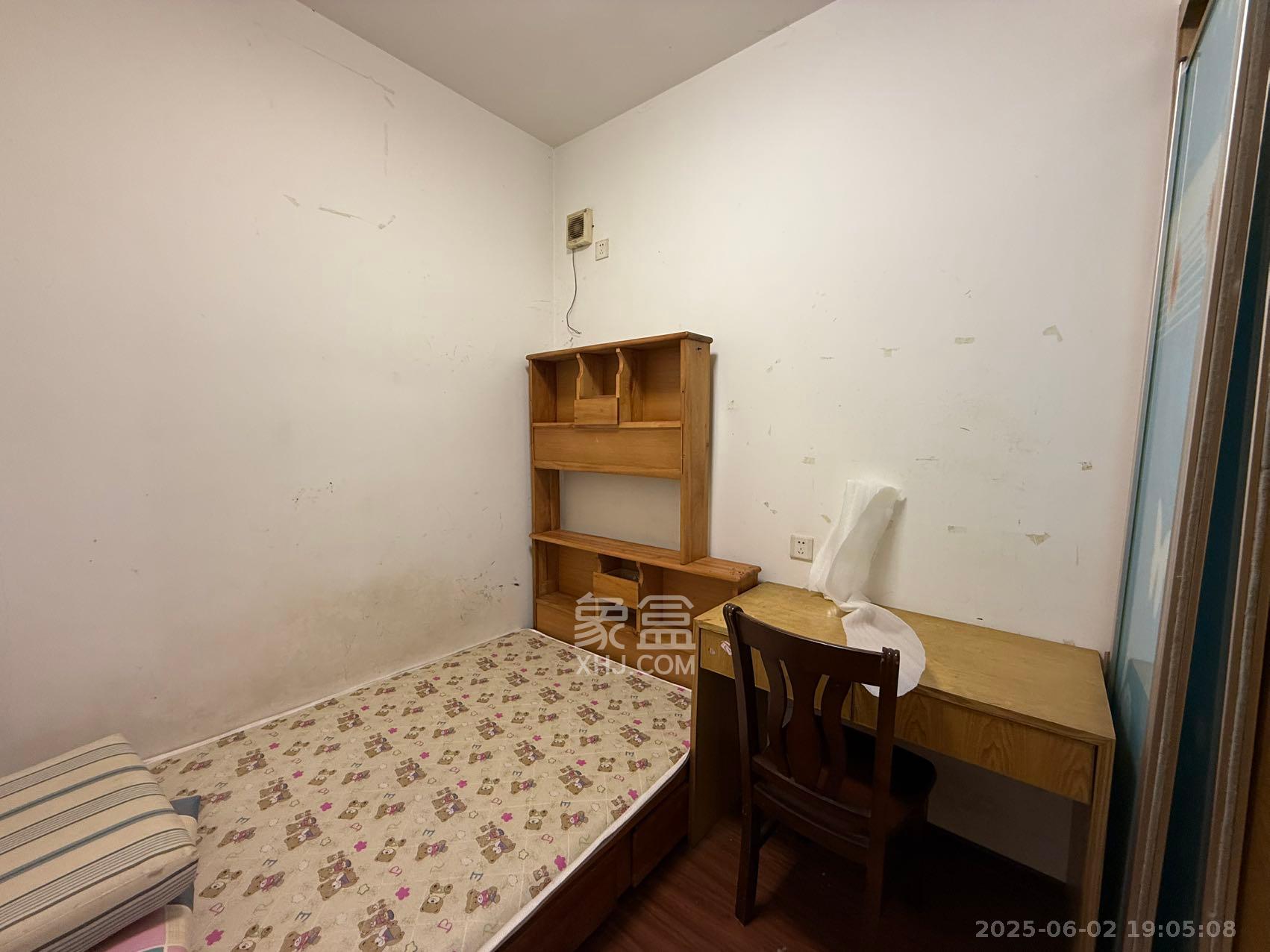 红星国际星城 1室1厅1卫 1600.0元/月 红星国际星城 1室1厅1卫 1600.0元/月室内图