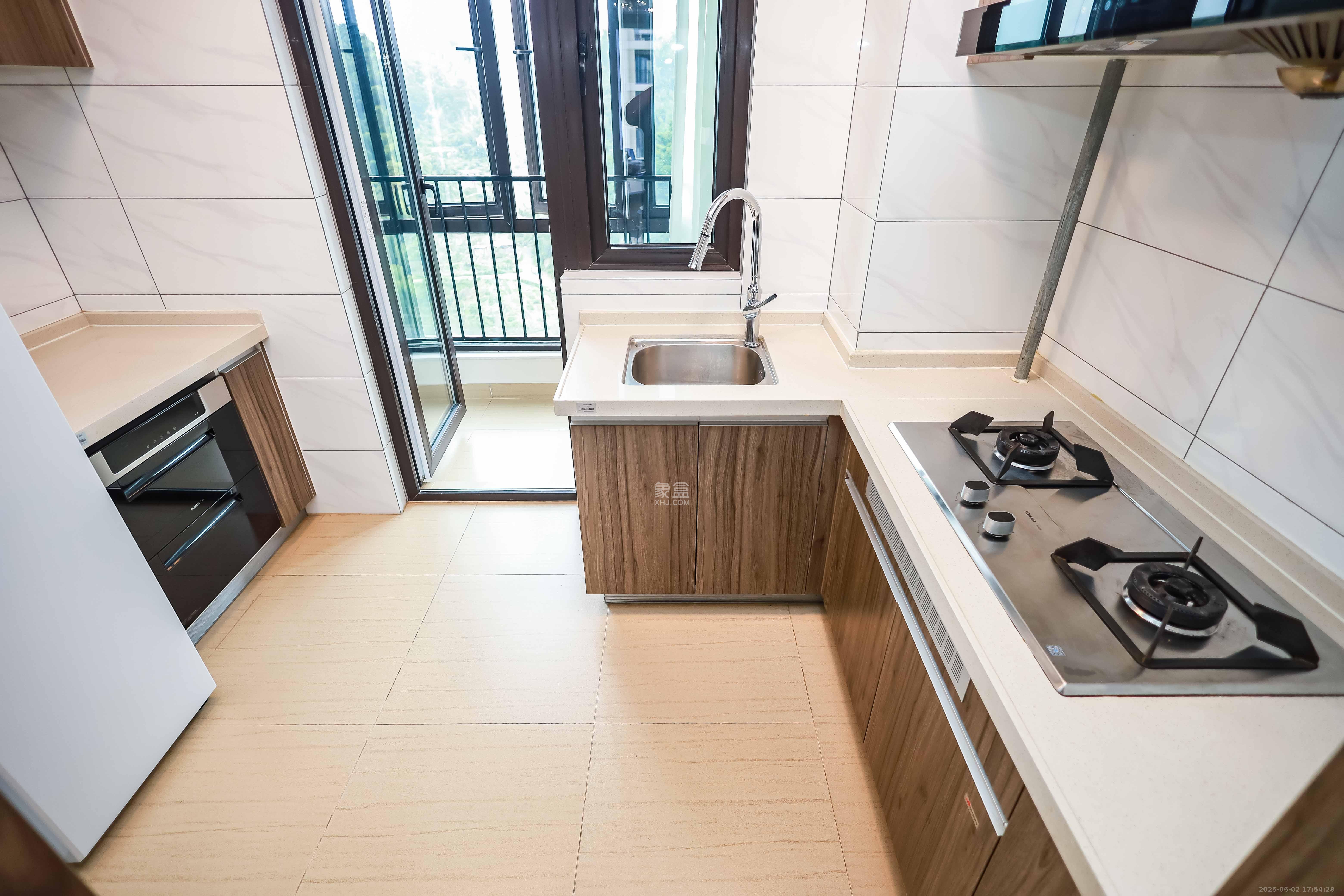 碧桂园荟隽棠  3室2厅2卫    107.0万厨房