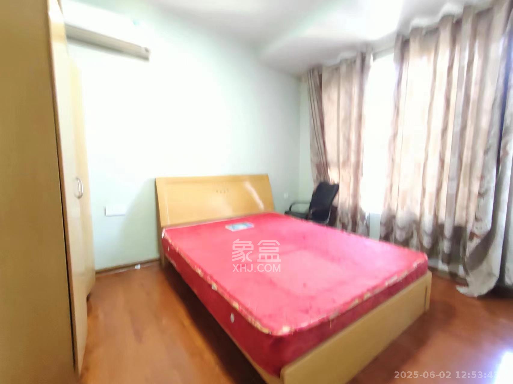 长房时代城  3室2厅1卫   2300.00元/月室内图