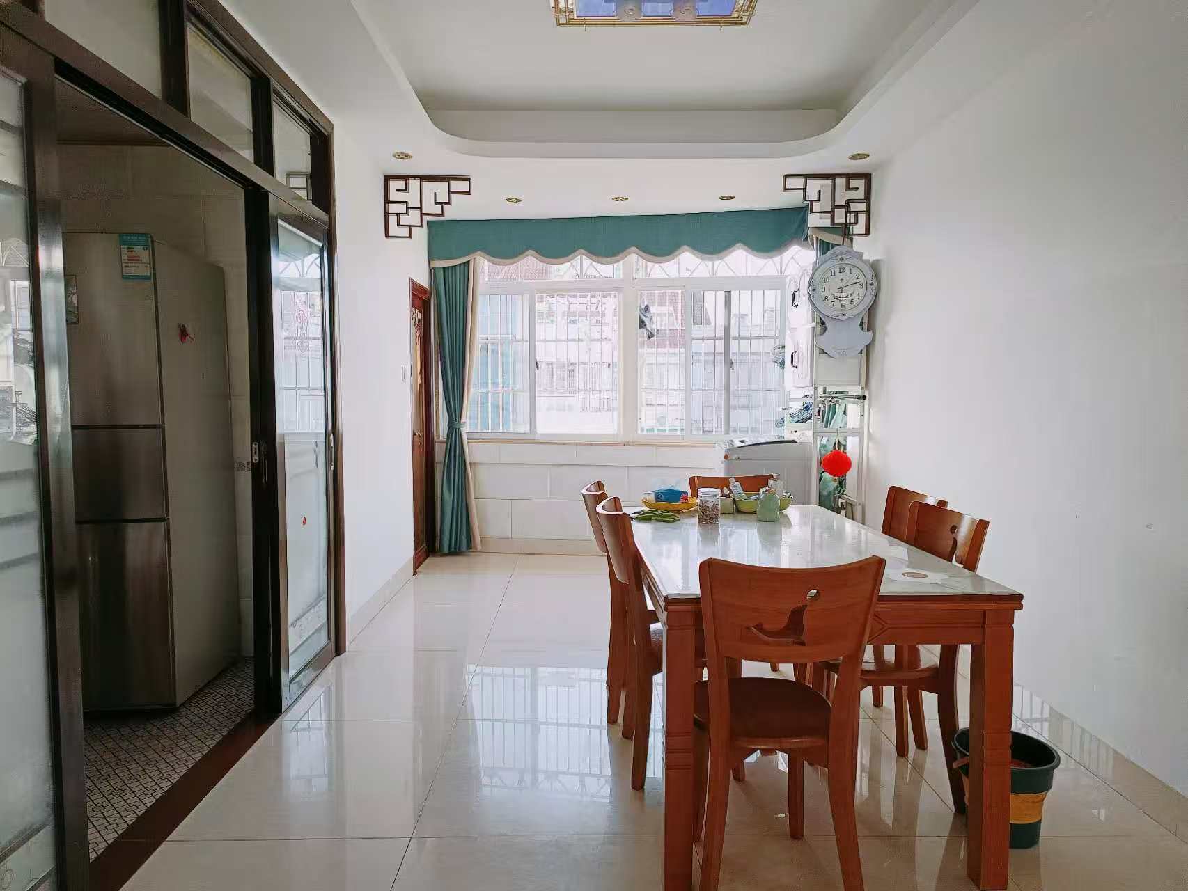 海岸华府 4室2厅2卫 256.0万 海岸华府 4室2厅2卫 256.0万室内图