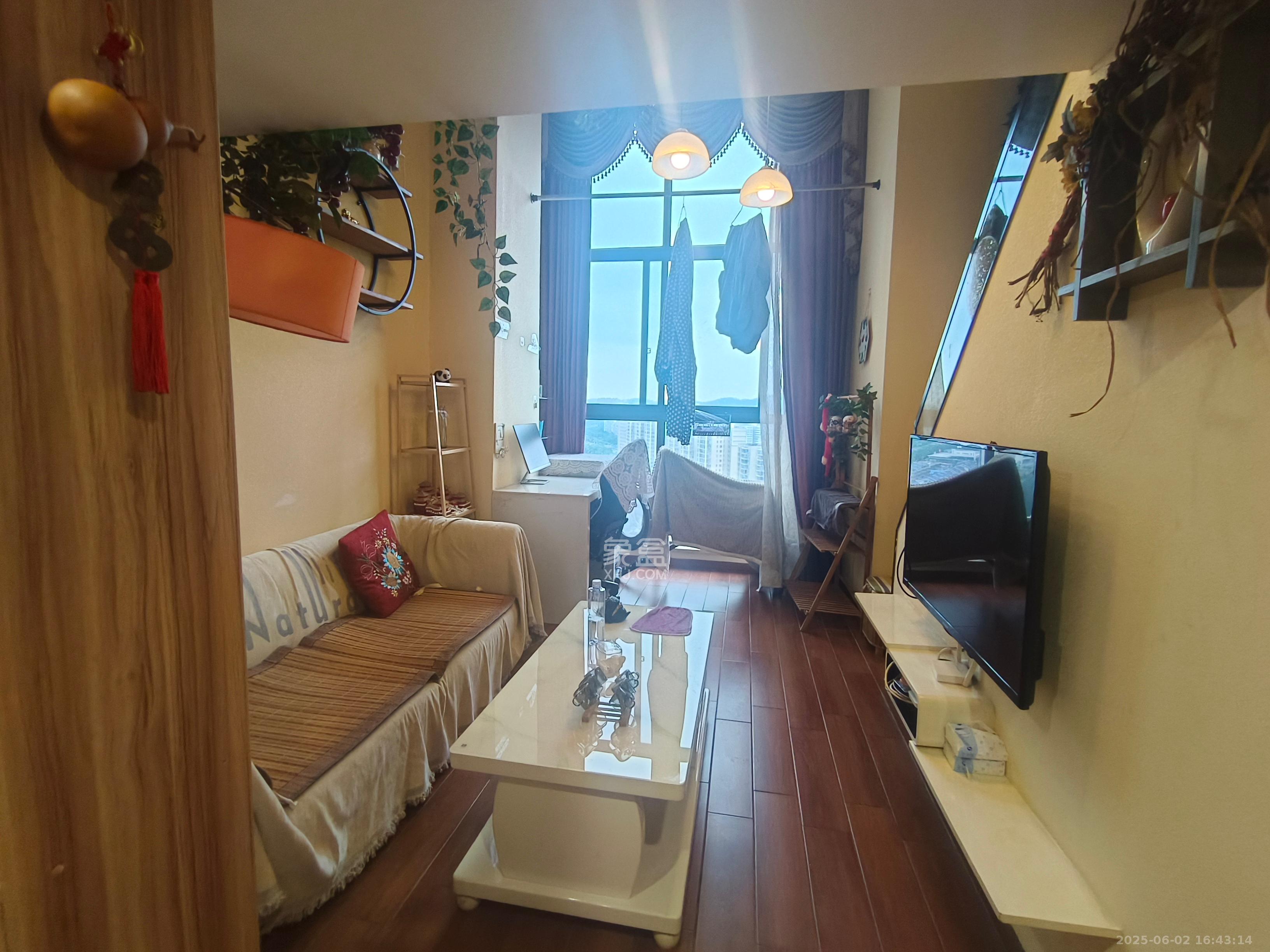 兰亭湾畔 1室1厅1卫 1700.0元/月 兰亭湾畔 1室1厅1卫 1700.0元/月室内图