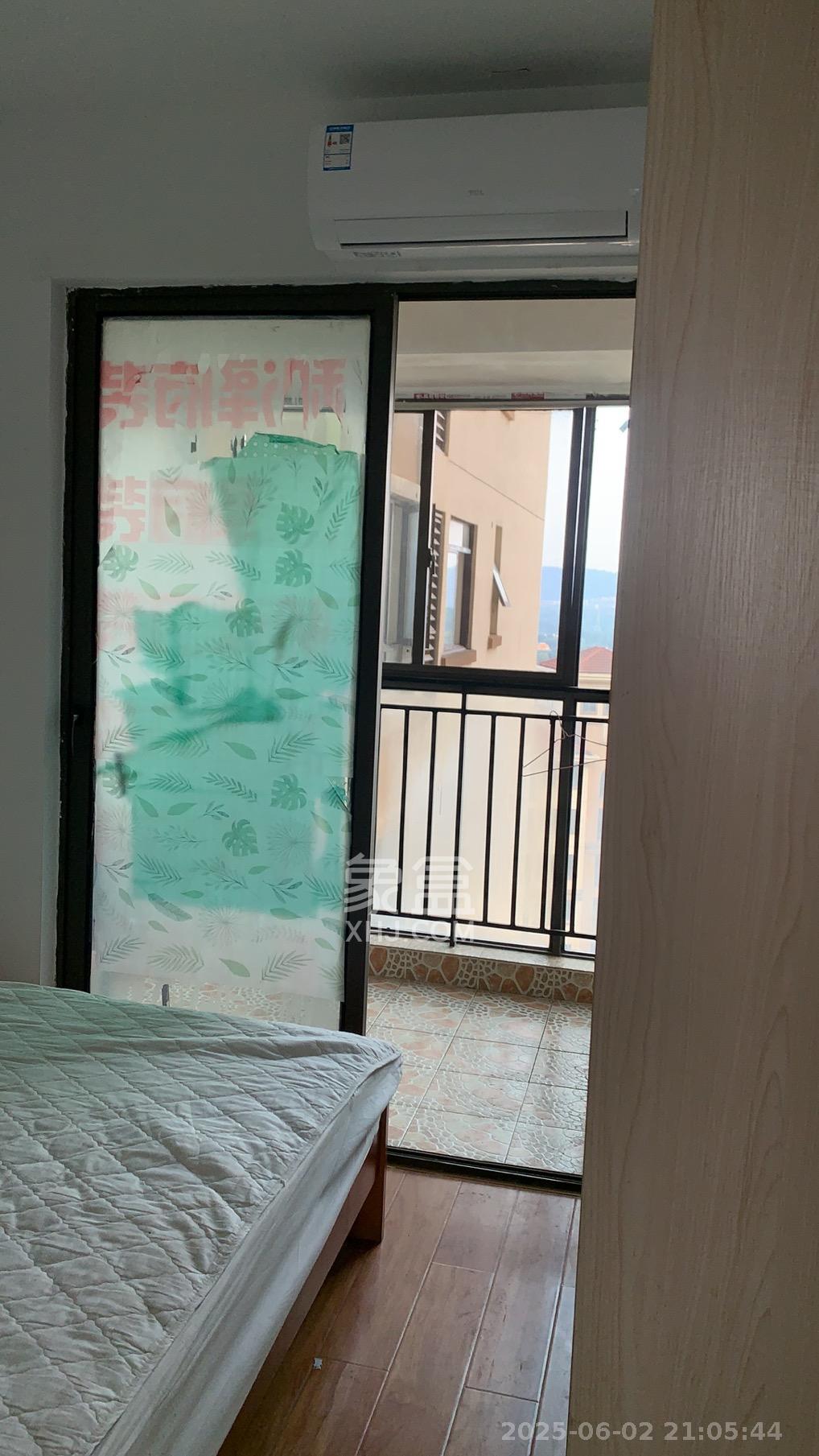 佳兆业水岸新都 3室2厅1卫 1300.0元/月 佳兆业水岸新都 3室2厅1卫 1300.0元/月室内图