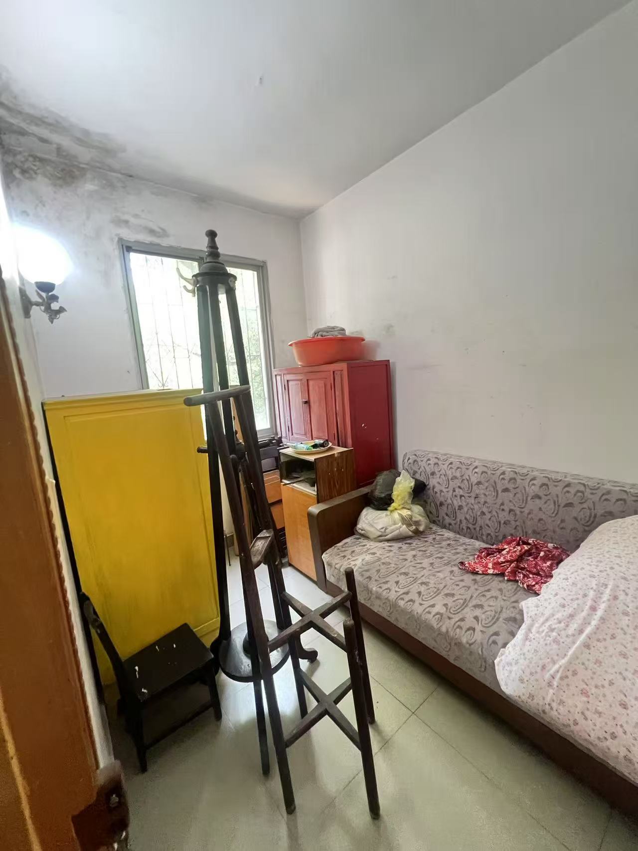 竹山社区(第五人民医院家属楼) 2室1厅1卫 19.8万 竹山社区(第五人民医院家属楼) 2室1厅1卫 19.8万室内图