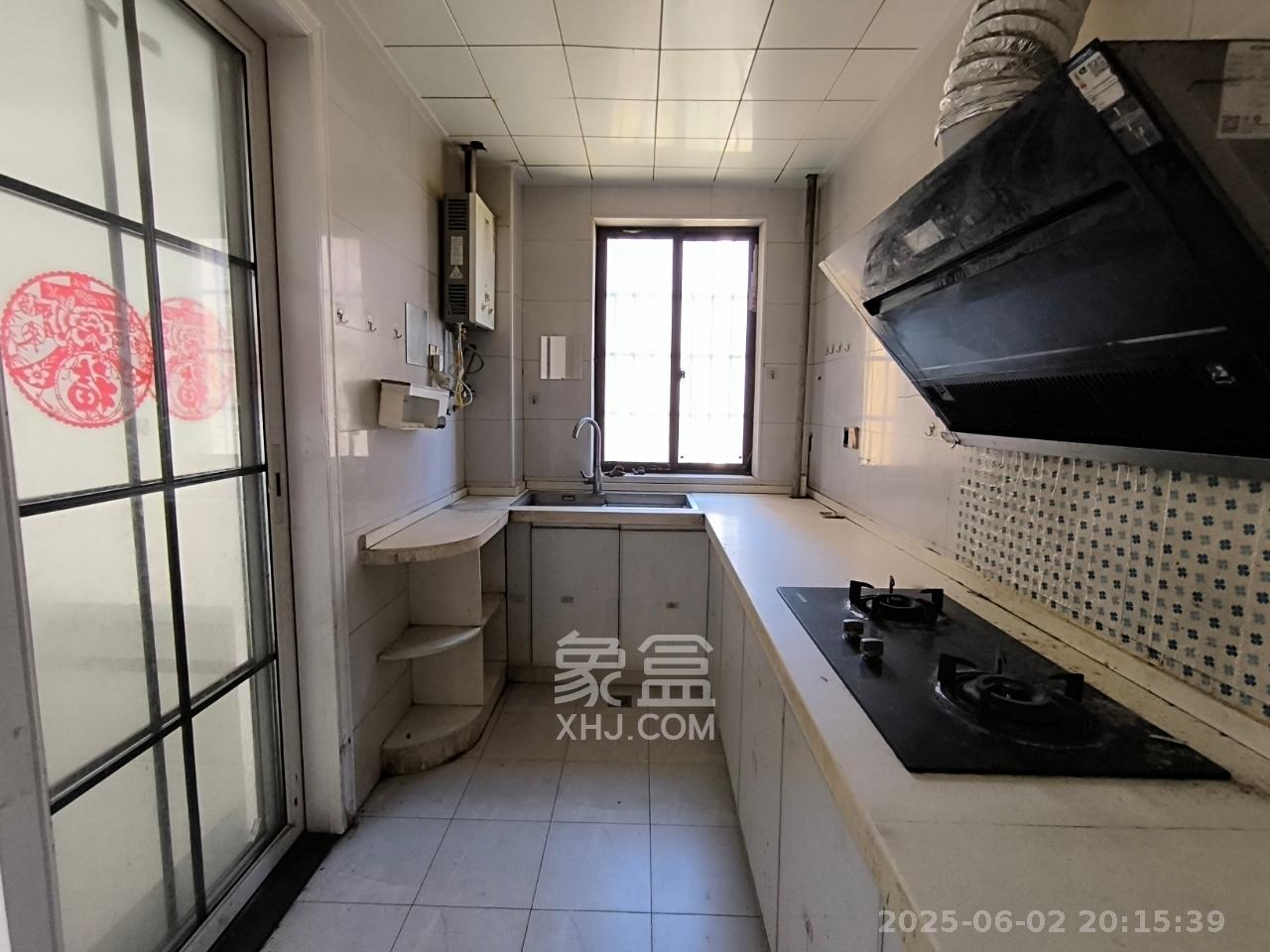 联丰苑  3室2厅2卫    1800.0元/月 联丰苑  3室2厅2卫    1800.0元/月室内图