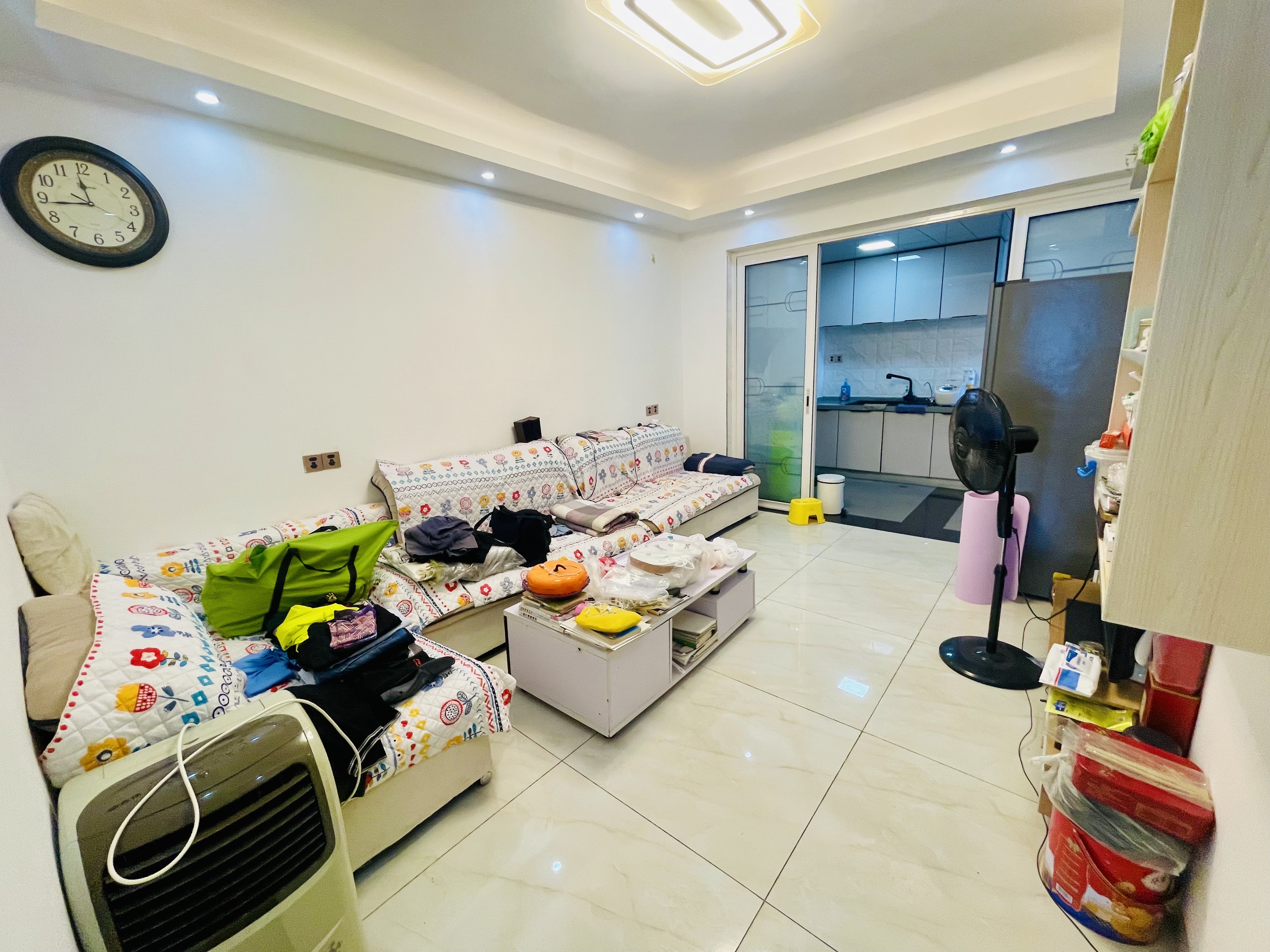 海岸豪庭  3室2厅1卫   165.00万