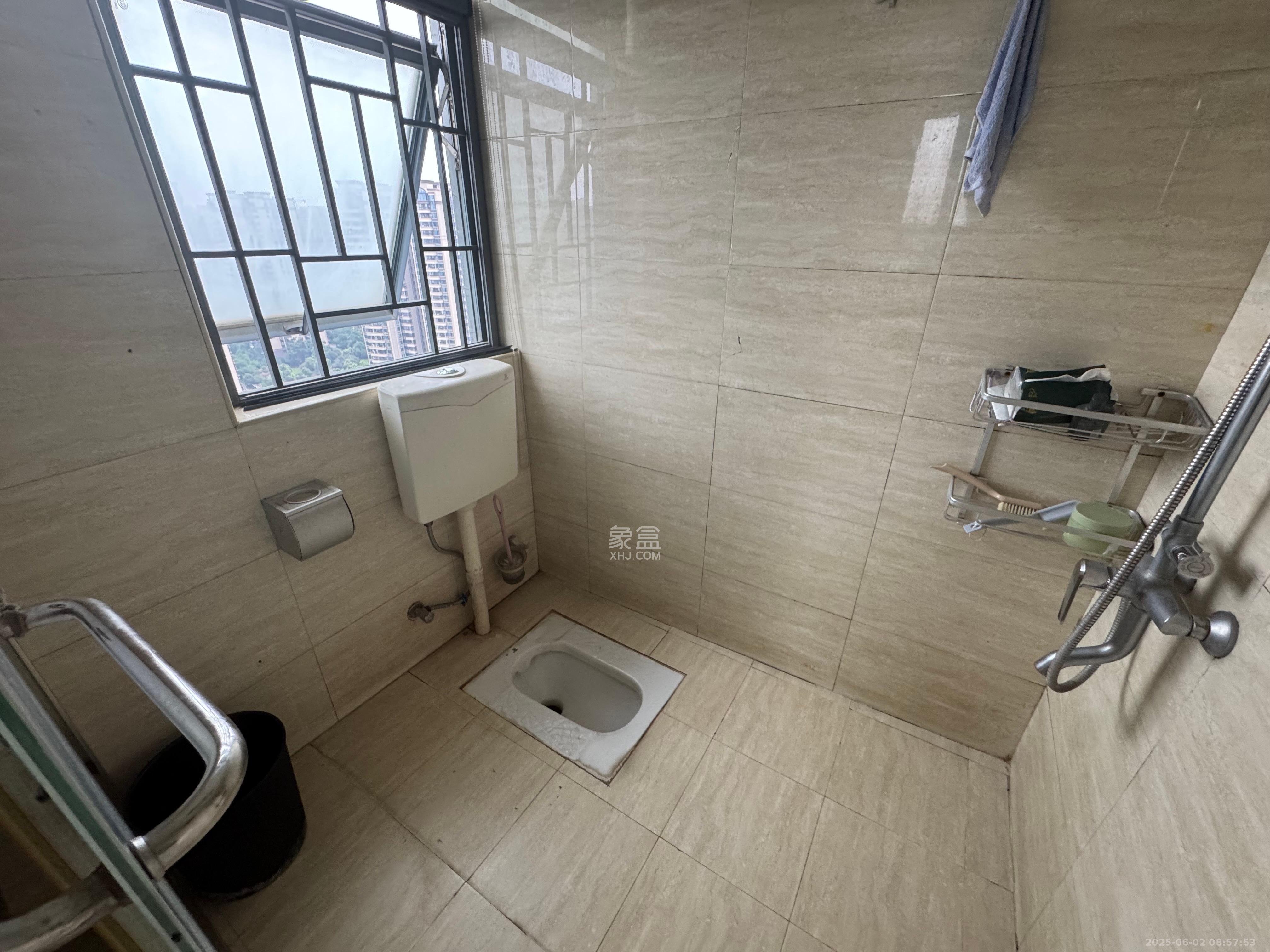 标志浪漫满屋（枫景公寓）  2室2厅1卫    1800.0元/月室内图