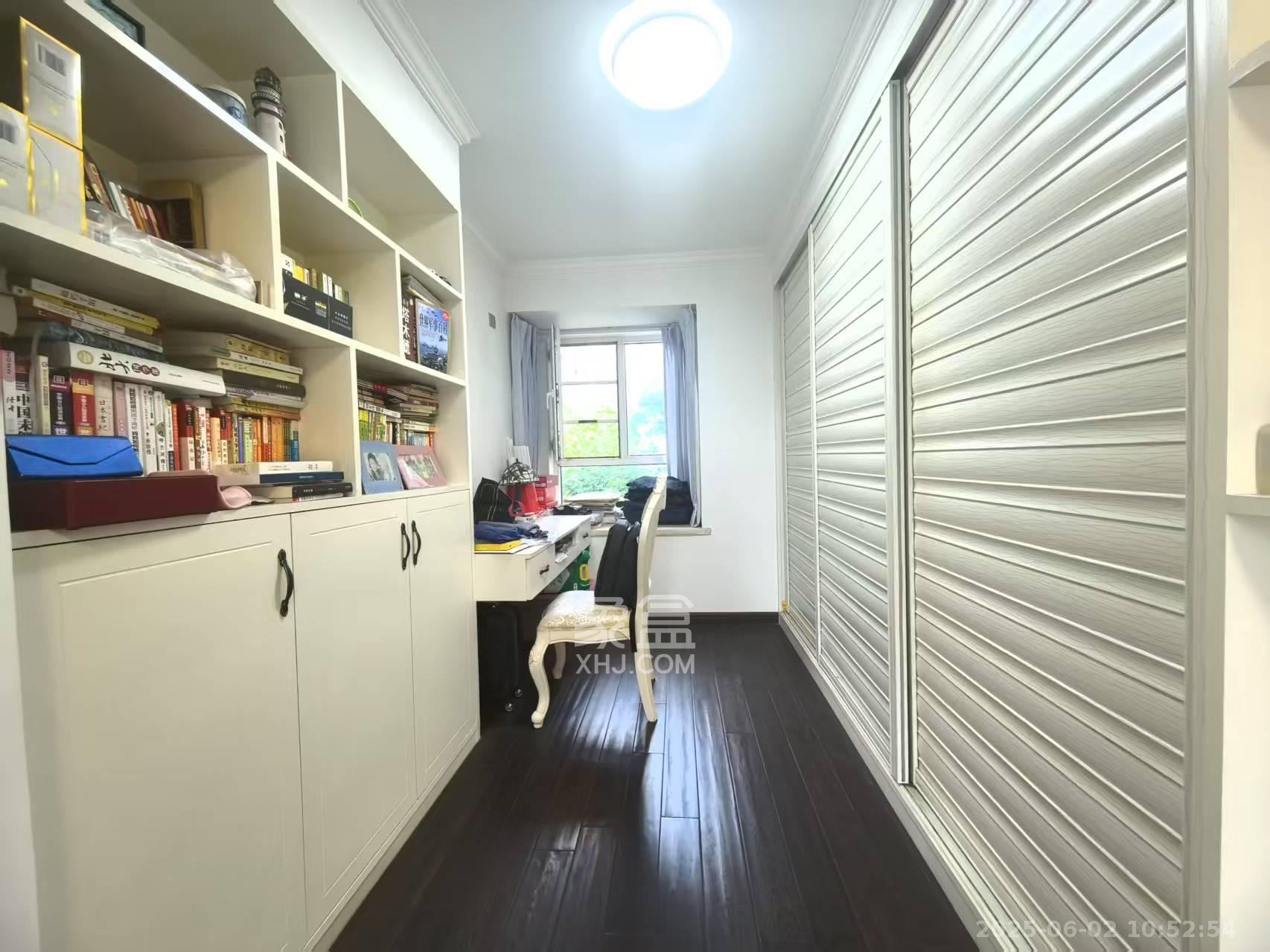 万国城(当代满庭春MOMA)二期 3室2厅2卫 3200.0元/月 万国城(当代满庭春MOMA)二期 3室2厅2卫 3200.0元/月室内图