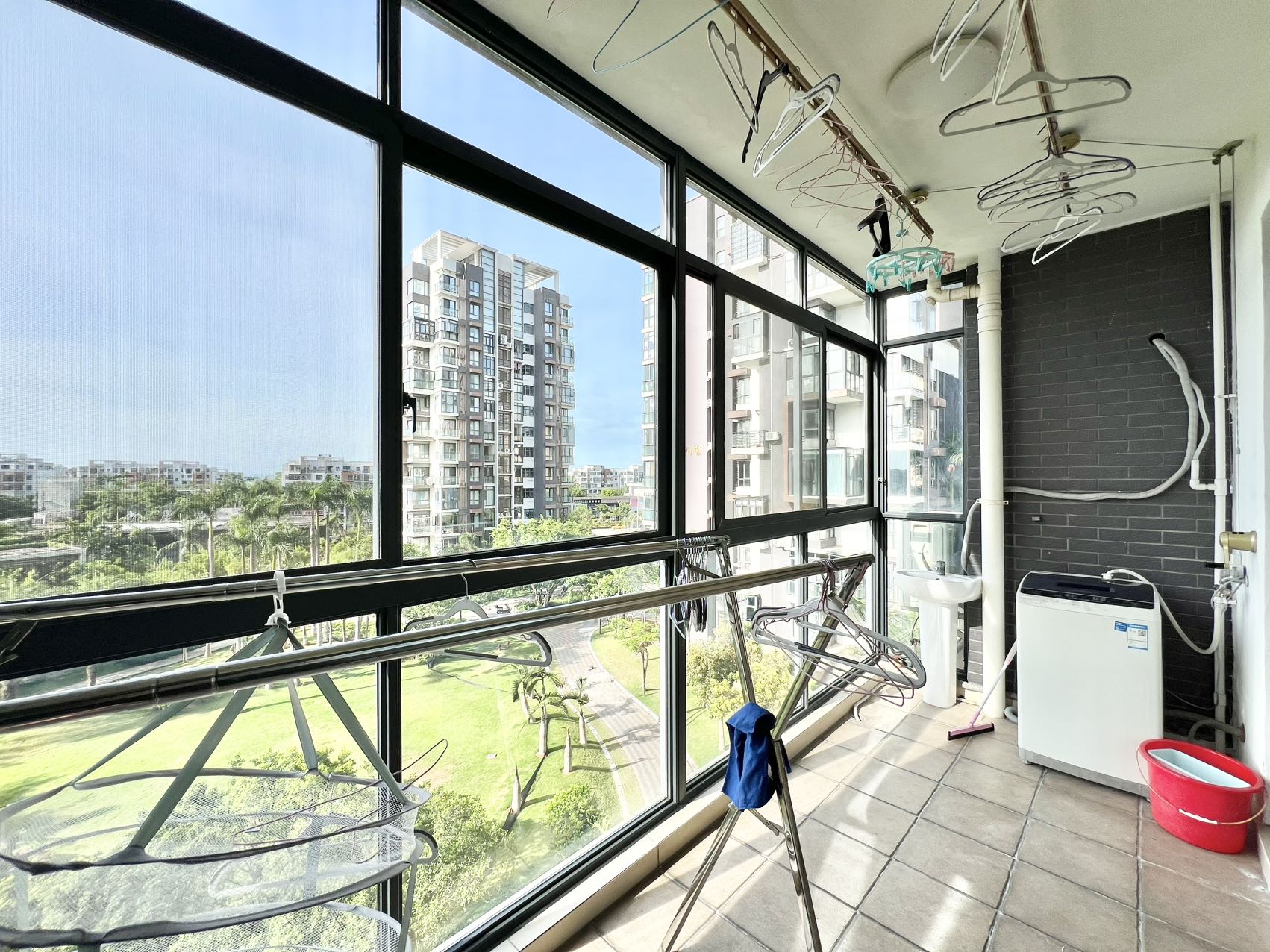 泰达天海国际  2室2厅1卫    3500.0元/月 泰达天海国际  2室2厅1卫    3500.0元/月室内图