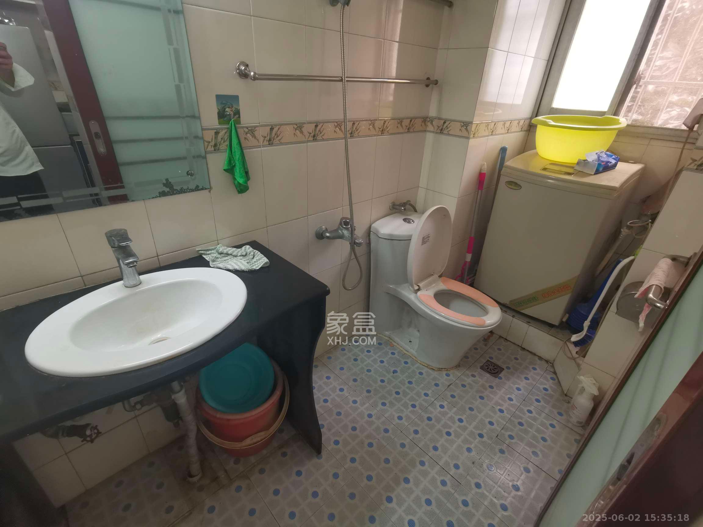 红旗区一片 3室1厅1卫 1900.0元/月 红旗区一片 3室1厅1卫 1900.0元/月室内图