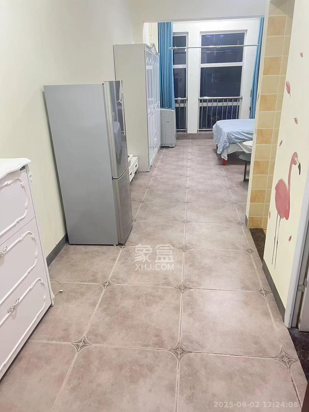 恒泰广场  1室0厅0卫   1500.00元/月