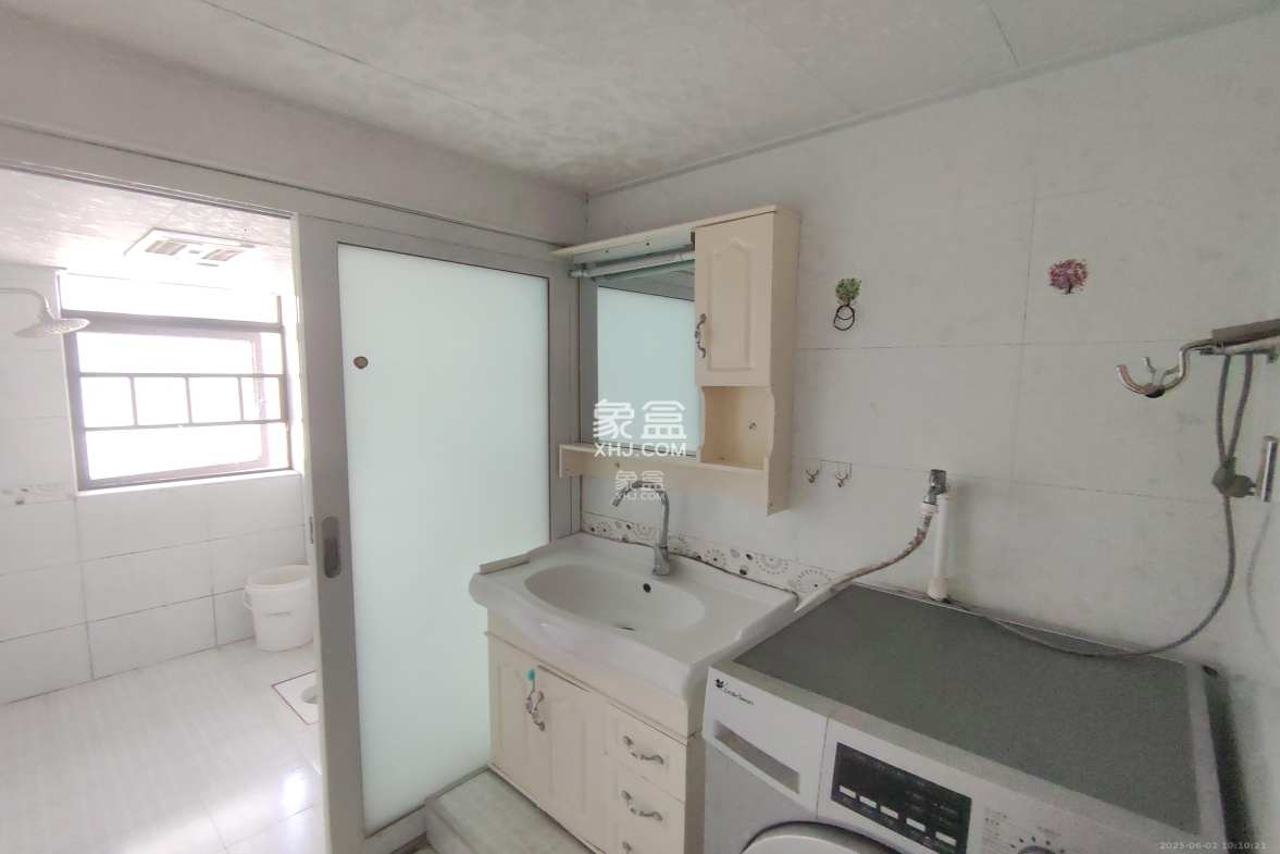 曙光领峰(曙光家园) 3室2厅2卫 3000.0元/月 曙光领峰(曙光家园) 3室2厅2卫 3000.0元/月室内图