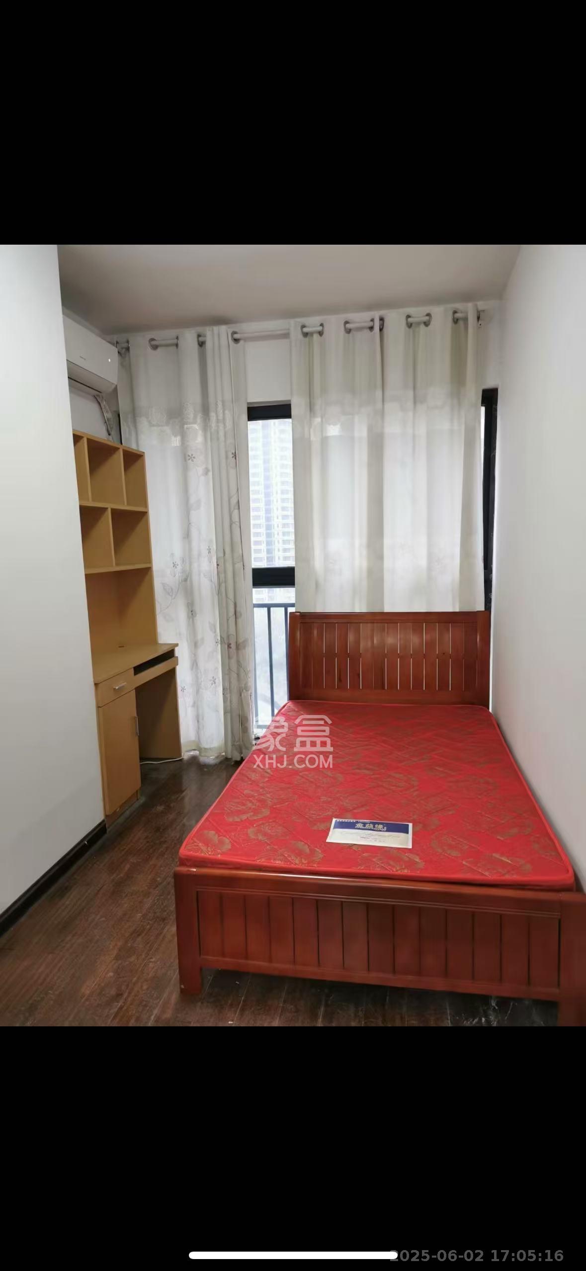 保利麓谷林语B区  3室2厅1卫   2500.00元/月室内图