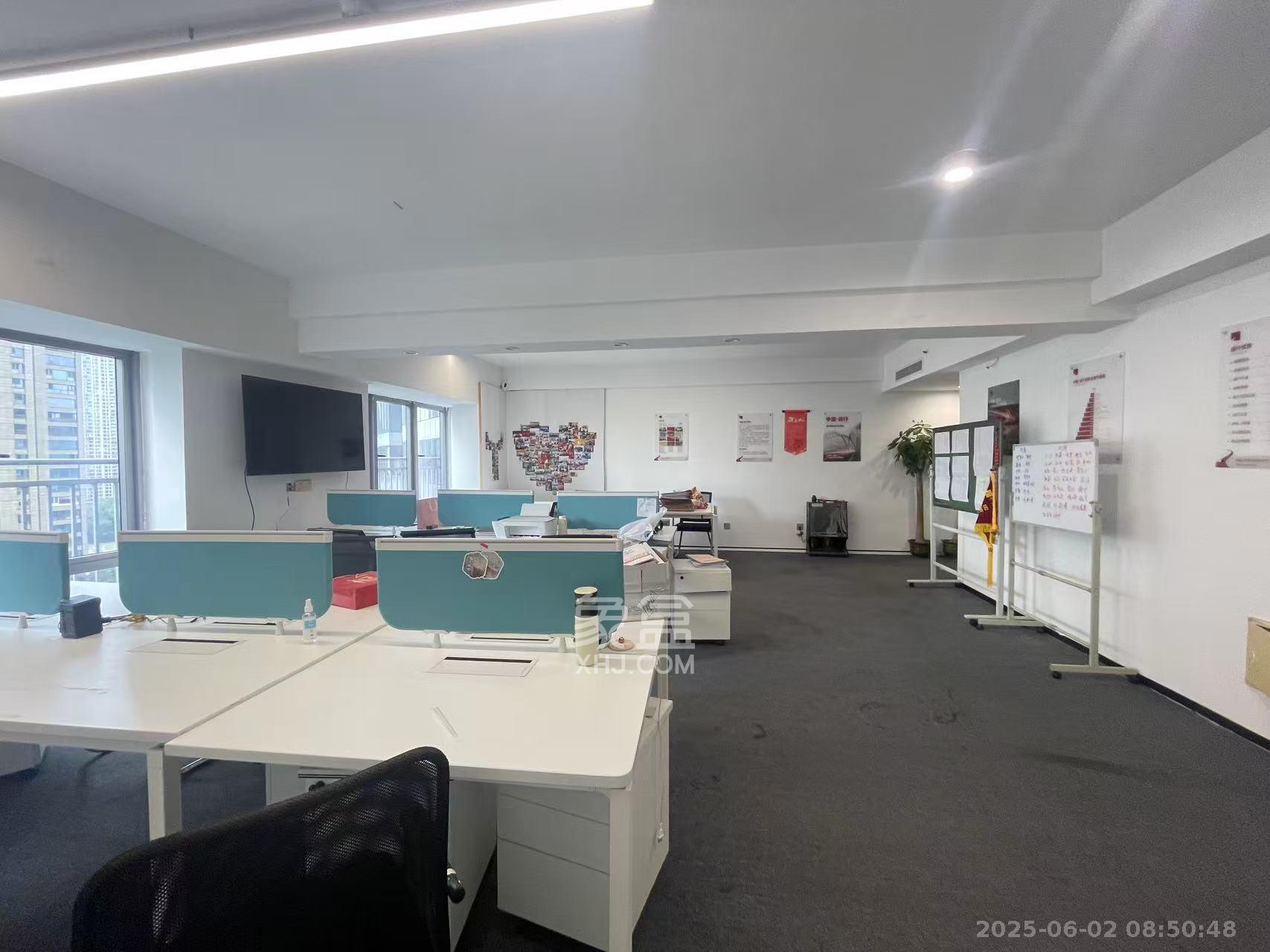 保利国际广场 1室1厅1卫 6000.0元/月 保利国际广场 1室1厅1卫 6000.0元/月室内图