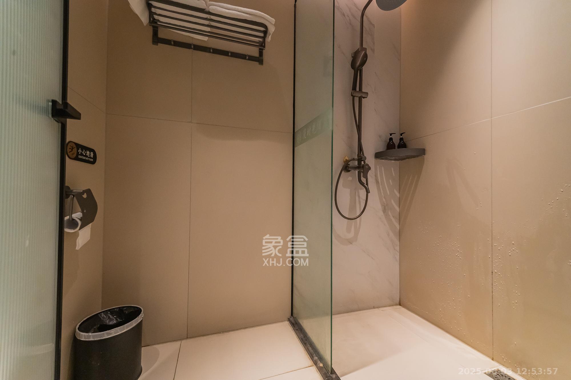 新城悦隽公园  1室1厅1卫    25.8万 新城悦隽公园  1室1厅1卫    25.8万卫生间