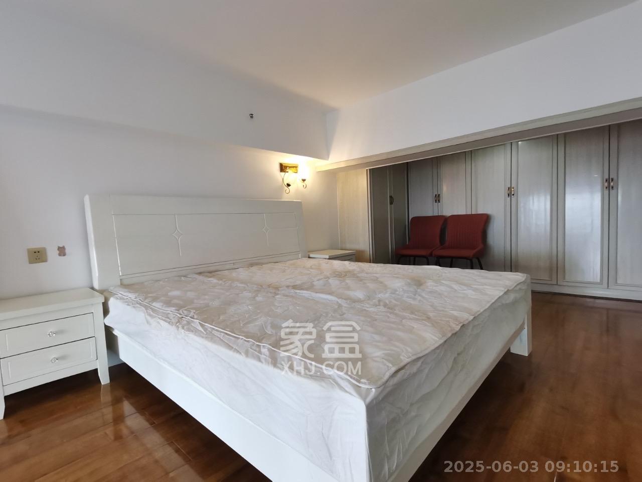 裕天国际商汇中心 1室1厅1卫 2200.0元/月 裕天国际商汇中心 1室1厅1卫 2200.0元/月室内图