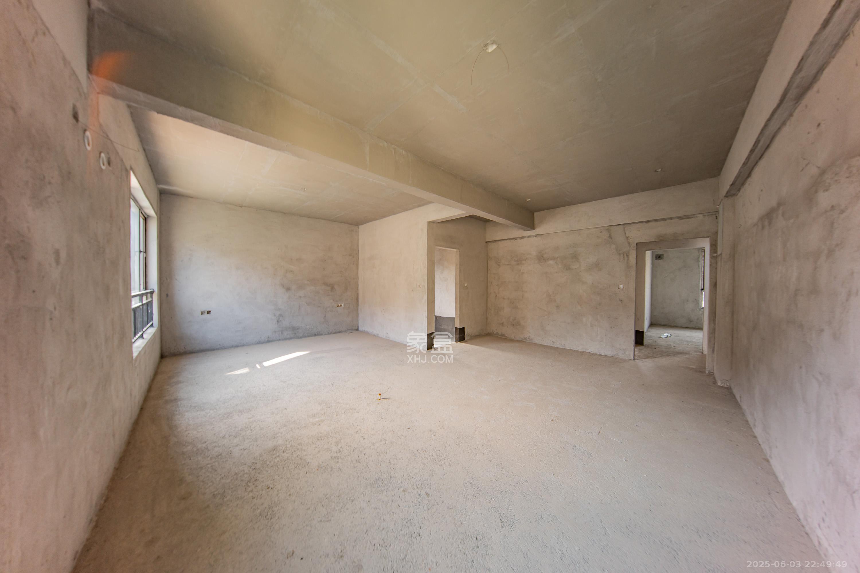 江山帝景雅墅(普罗旺斯)  7室2厅4卫    395.0万 江山帝景雅墅(普罗旺斯)  7室2厅4卫    395.0万卧室