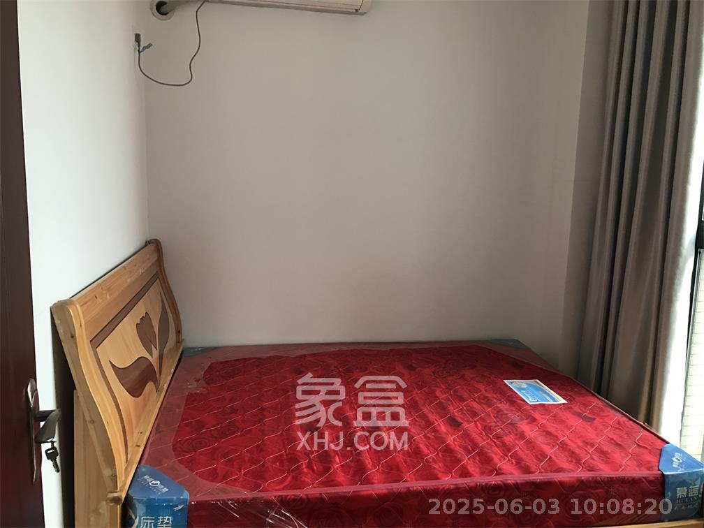 莱茵城  3室2厅2卫   1700.00元/月室内图
