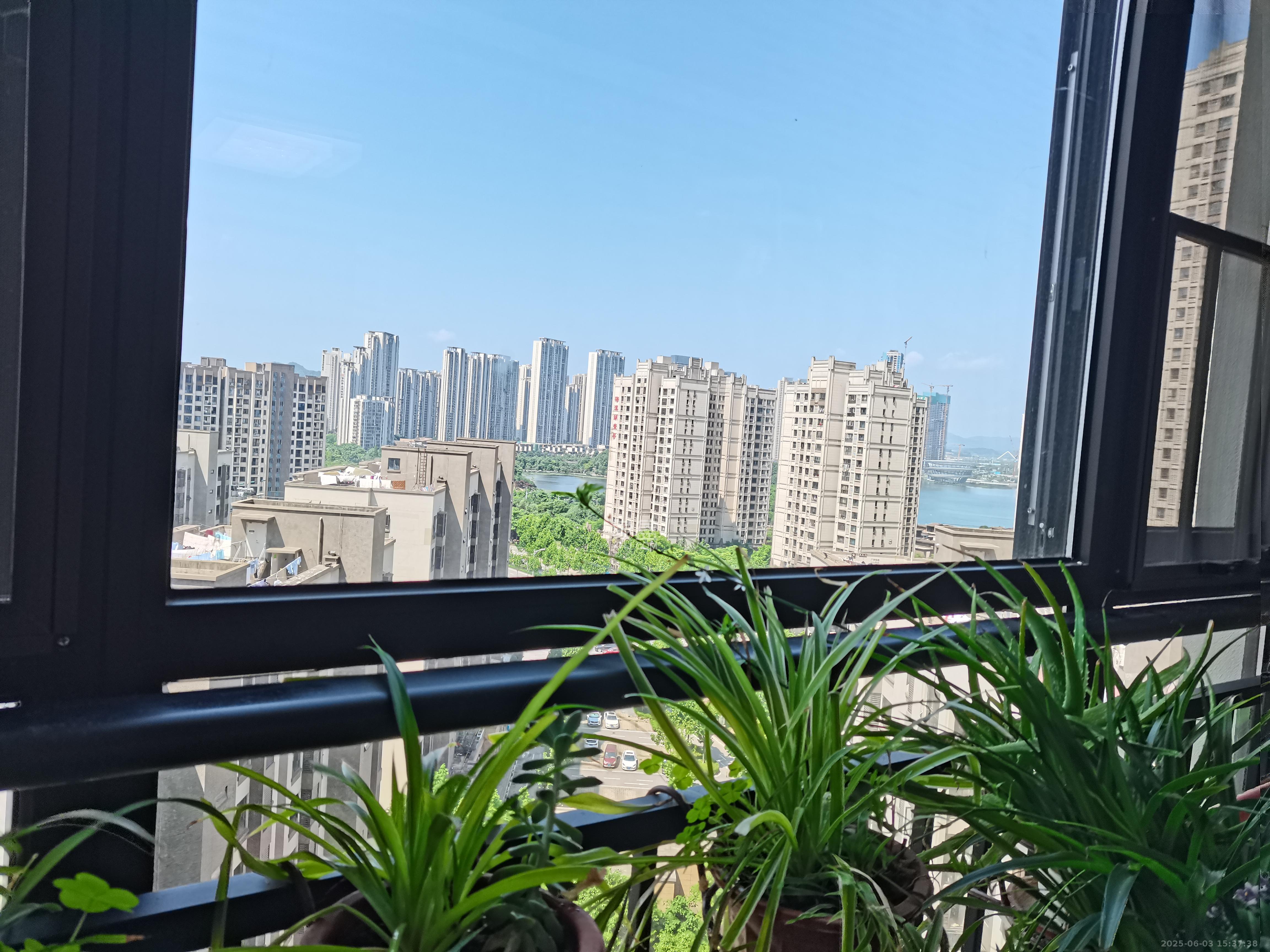 万科里梅溪郡  3室2厅1卫    3500.0元/月室内图