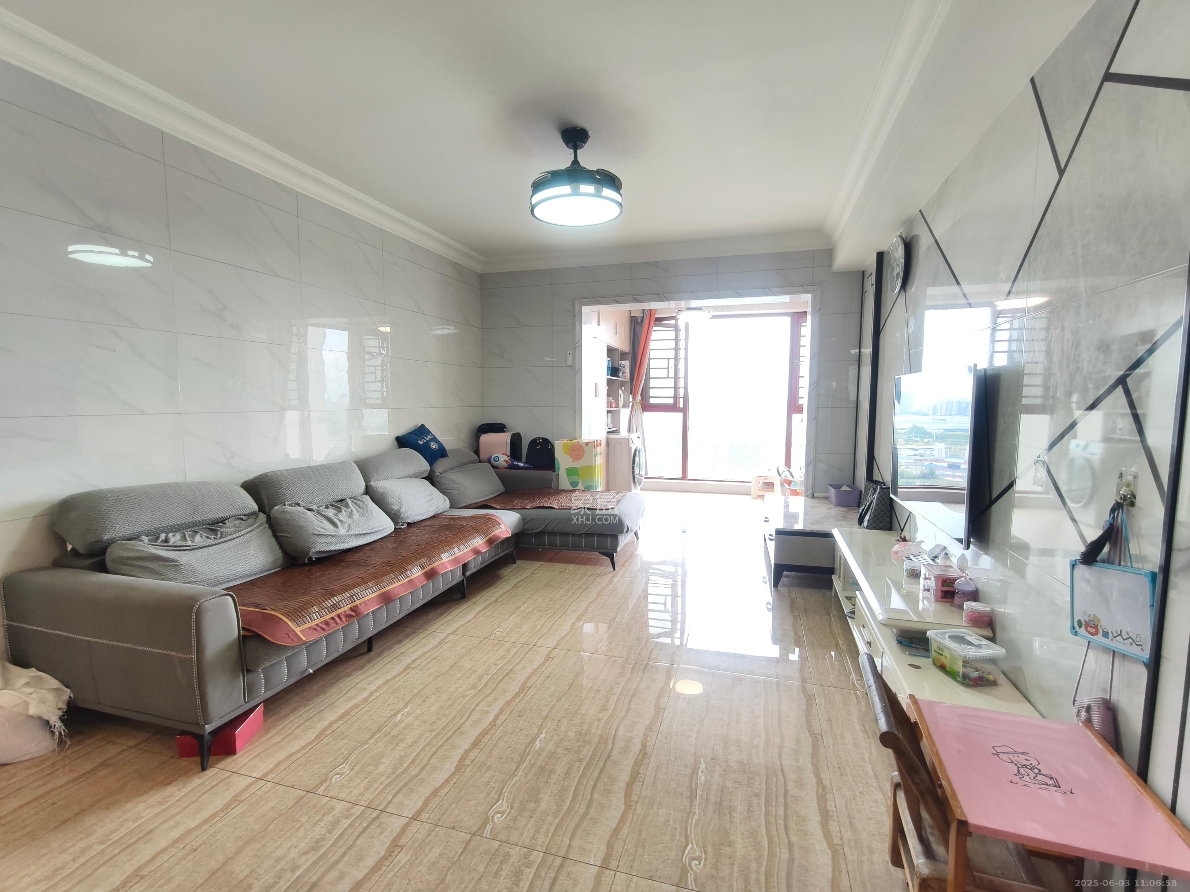 碧桂园星城首府 3室2厅2卫 3600.0元/月 碧桂园星城首府 3室2厅2卫 3600.0元/月室内图